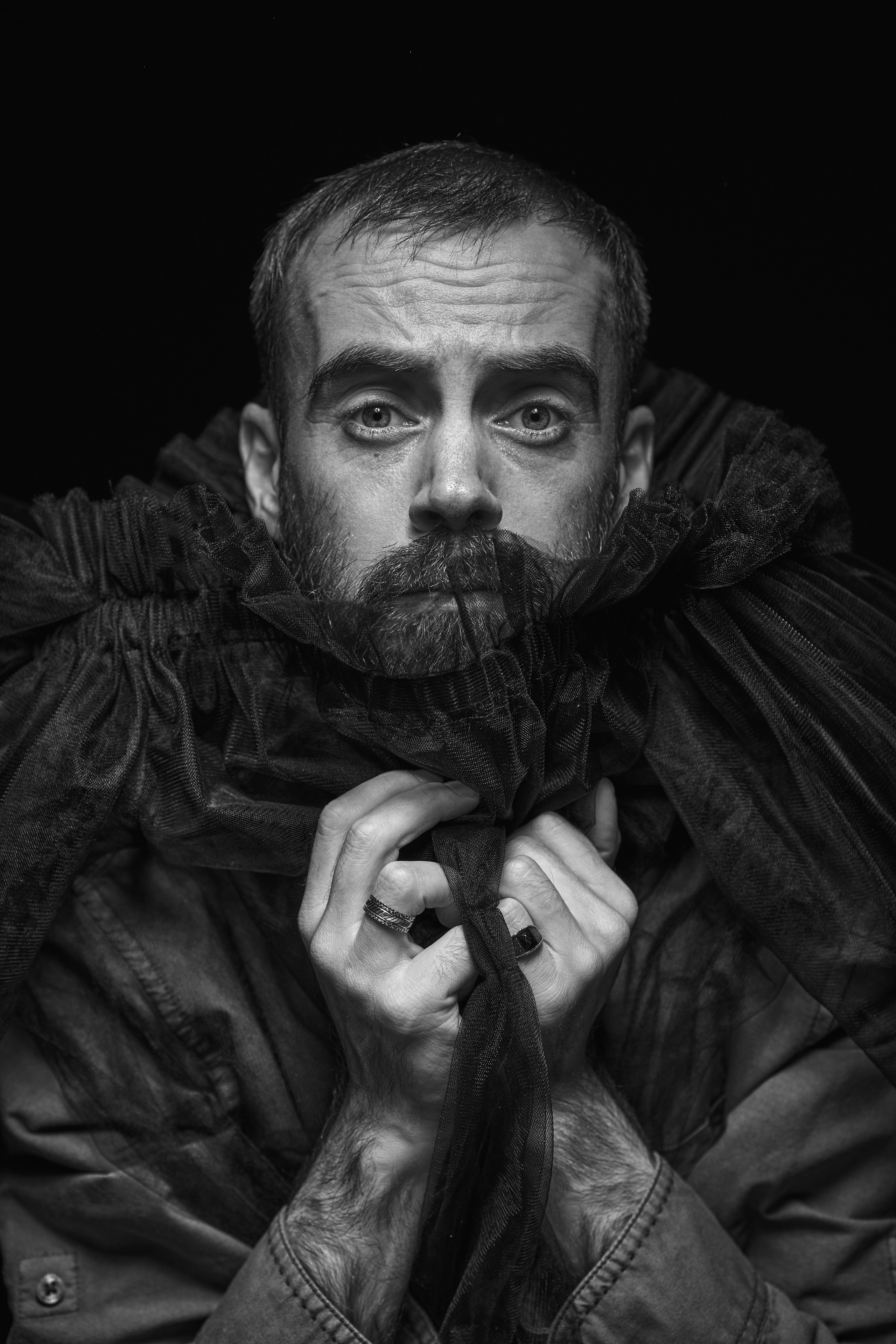 ЛЕВ. Портретный фотограф в Павлодаре Руслан Насыров