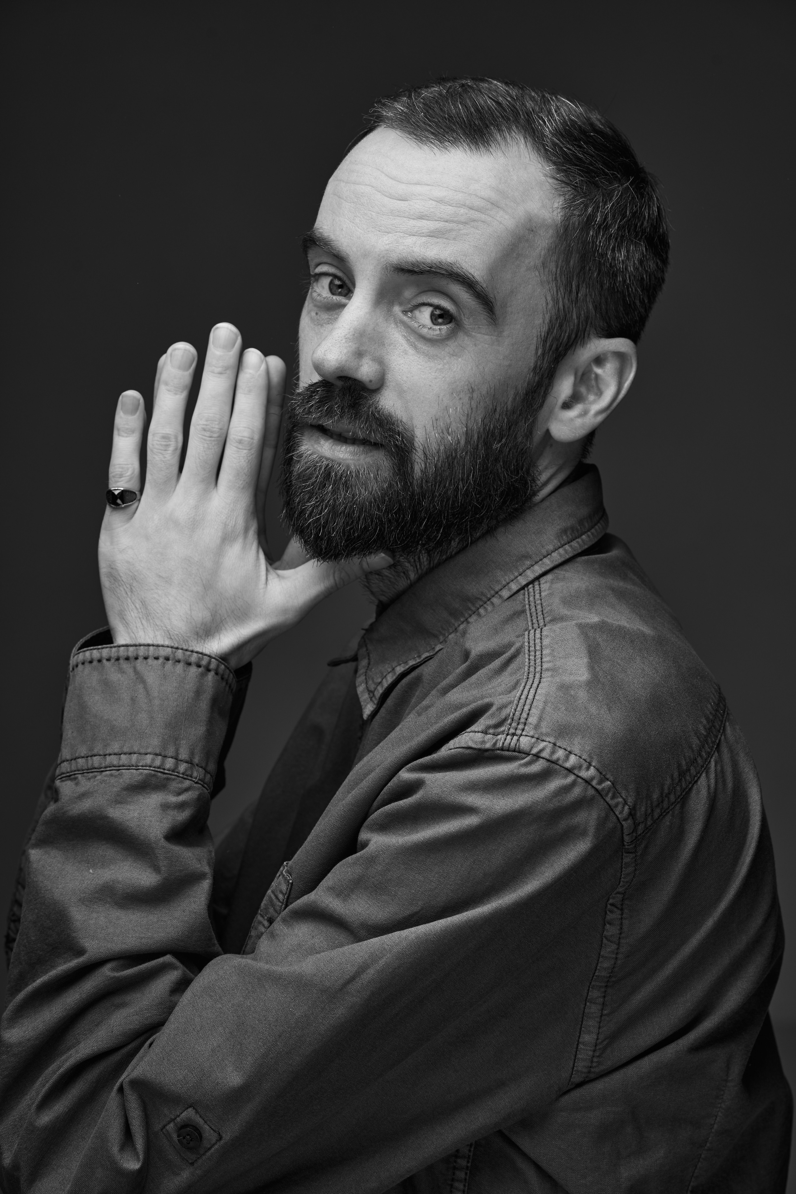 ЛЕВ. Портретный фотограф в Павлодаре Руслан Насыров