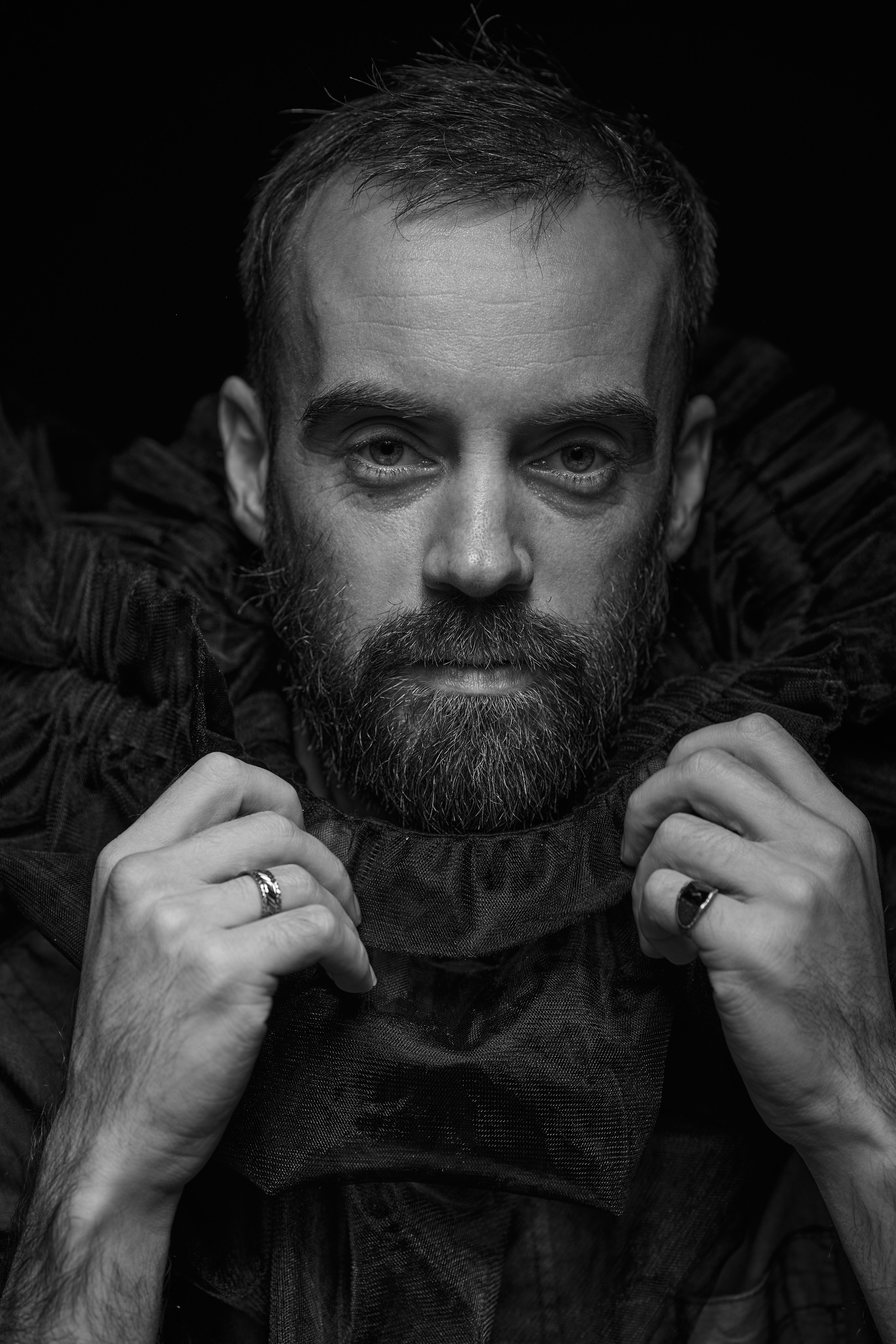 ЛЕВ. Портретный фотограф в Павлодаре Руслан Насыров