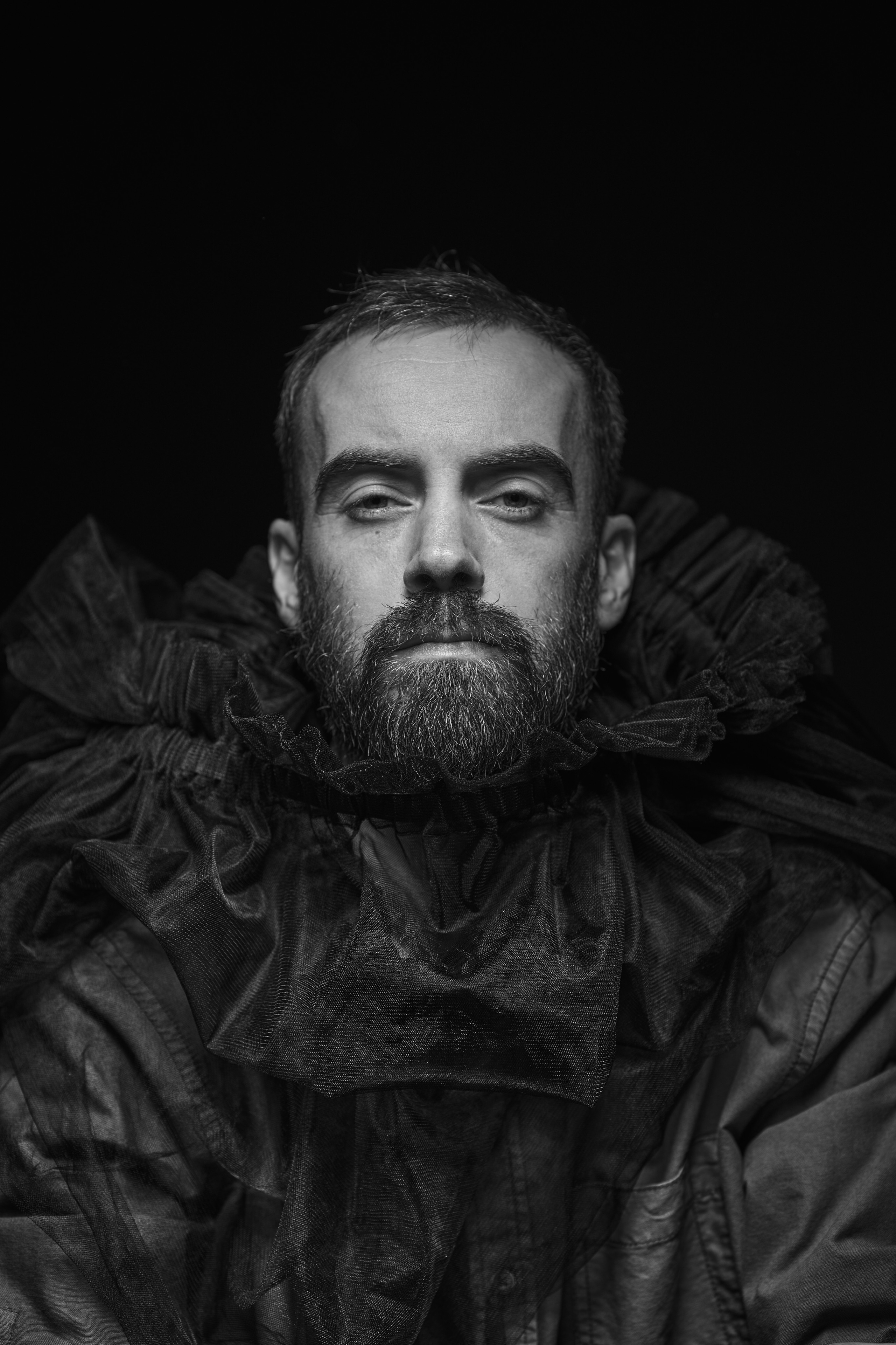 ЛЕВ. Портретный фотограф в Павлодаре Руслан Насыров