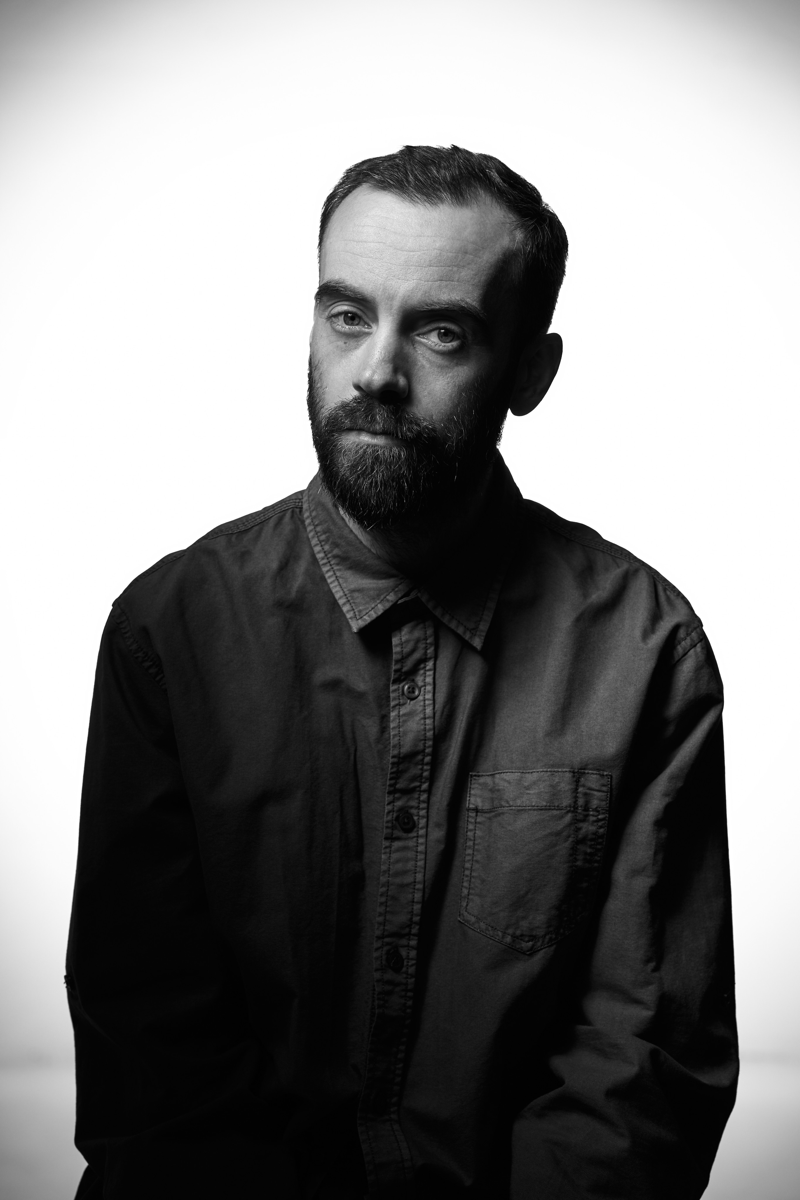 ЛЕВ. Портретный фотограф в Павлодаре Руслан Насыров