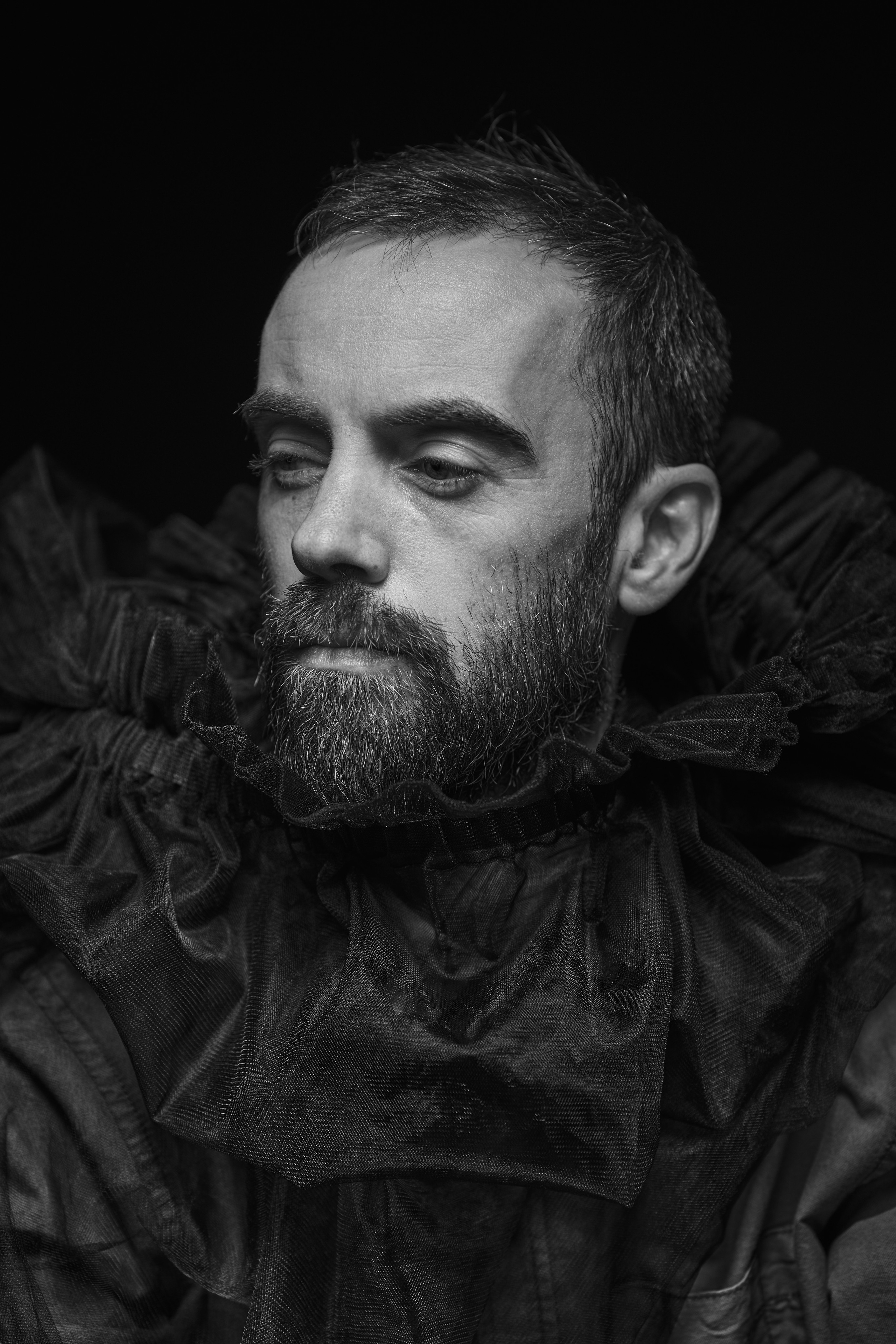 ЛЕВ. Портретный фотограф в Павлодаре Руслан Насыров