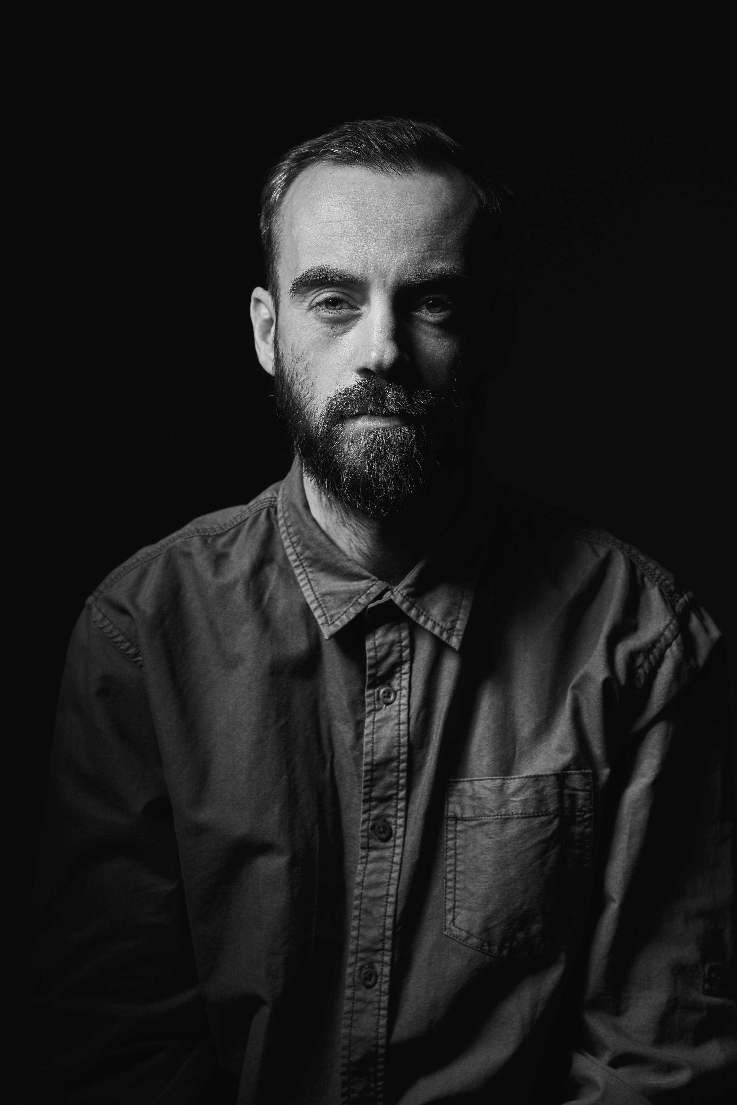 ЛЕВ. Портретный фотограф в Павлодаре Руслан Насыров