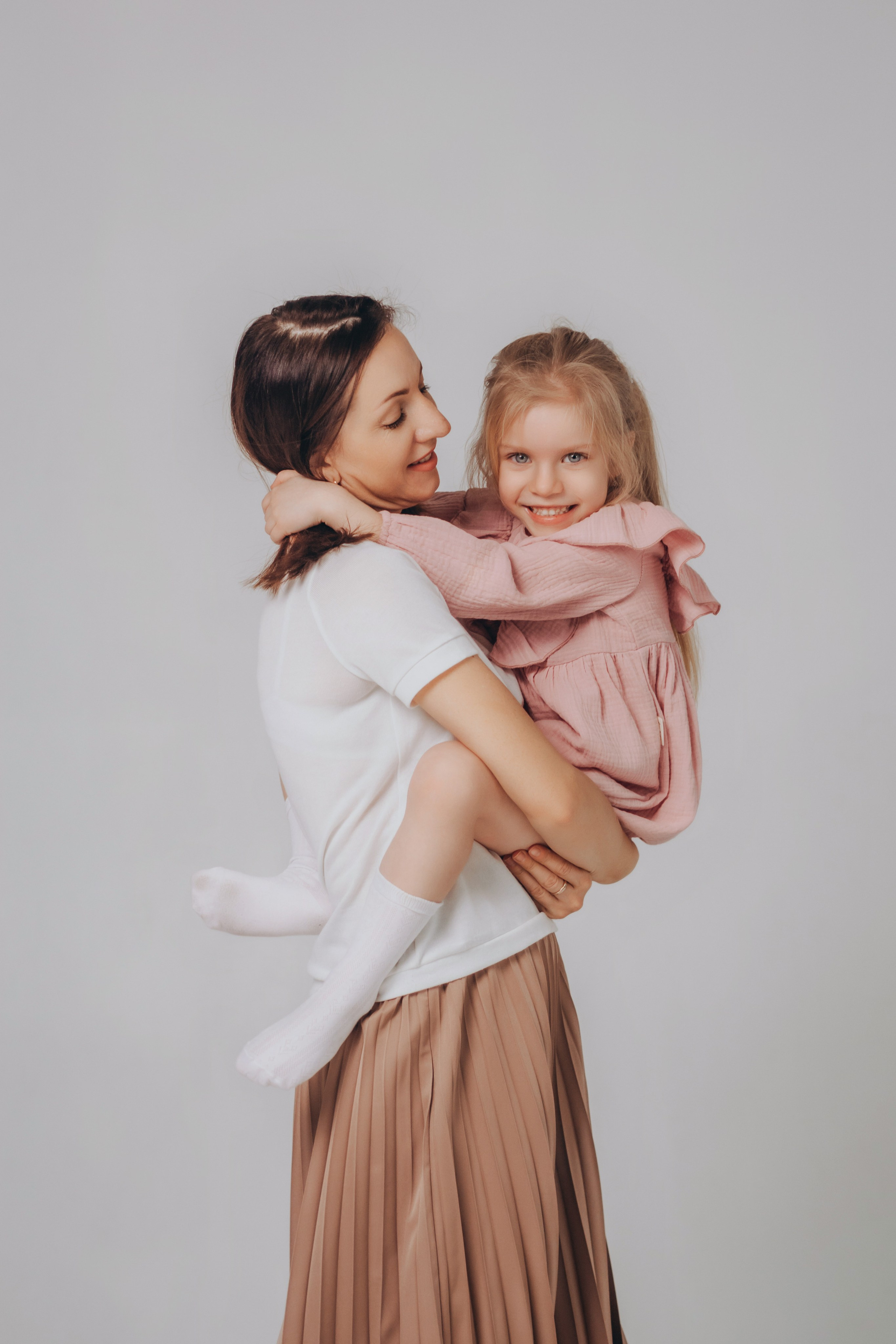 Минималистичная студийная семейная фотосессия. Семейный и детский фотограф Кущ Наташа