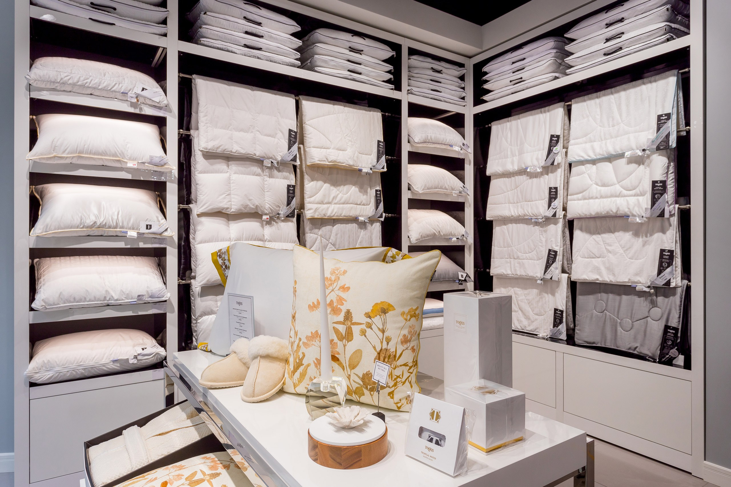 Shops. Interior photographer Vitalii in Portland and Vancouver