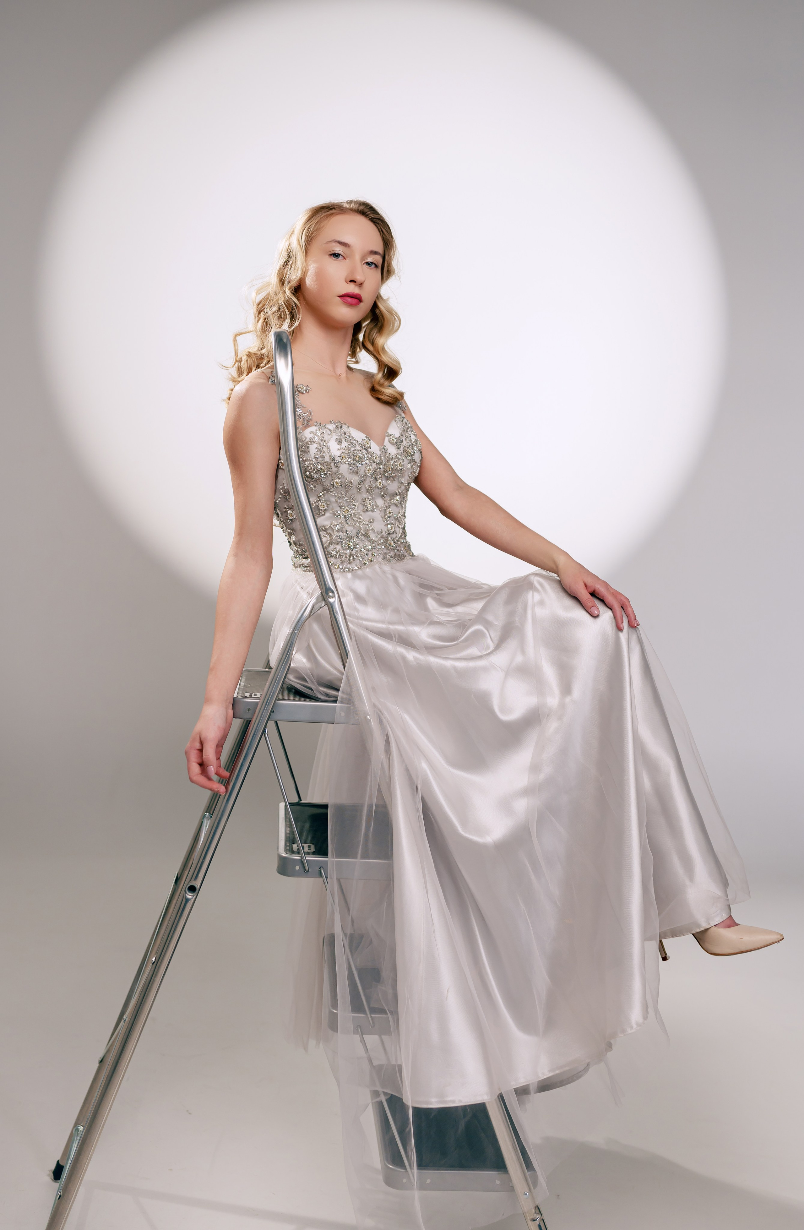 Фотосессия для магазина платьев. Фотограф Ким Наталья в Красноярске