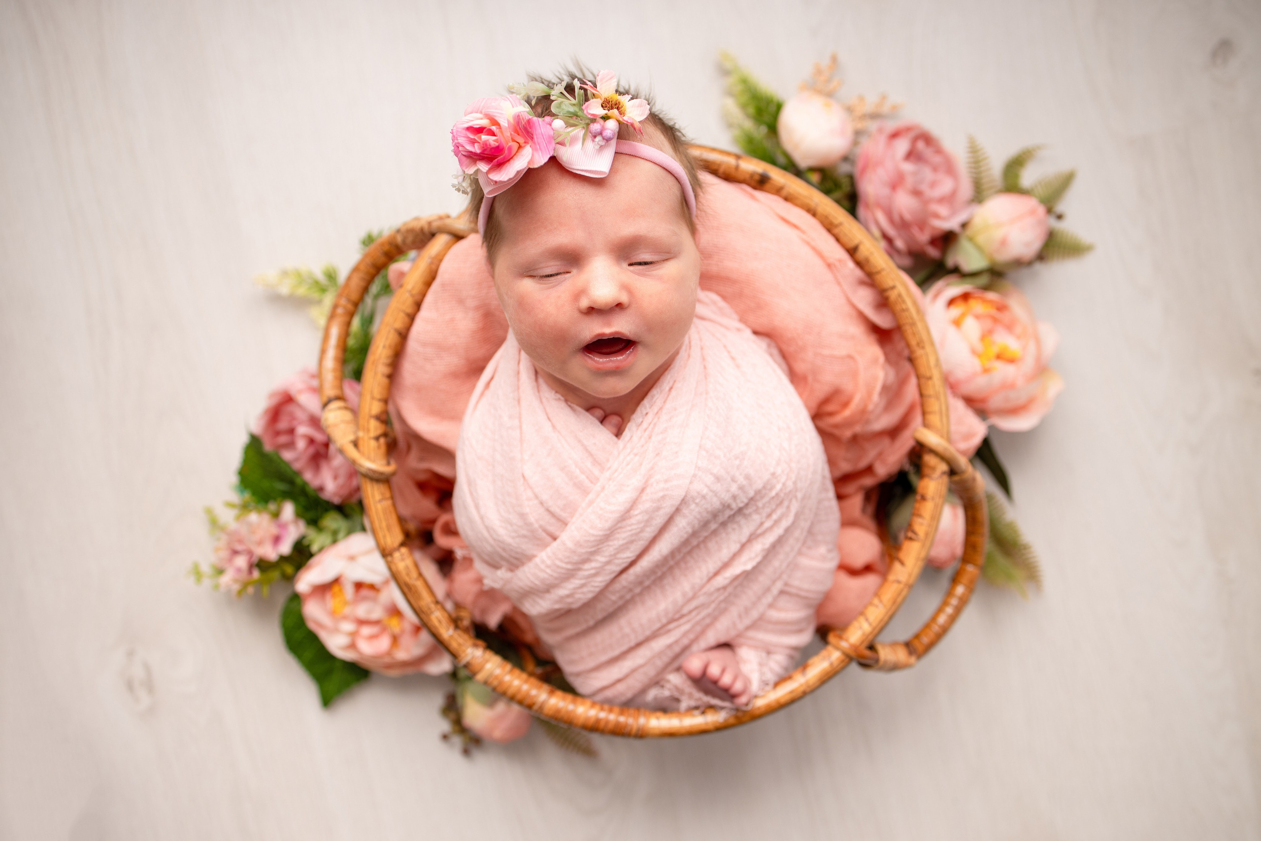 Ньюборн съёмка в студии. Семейный и Детский фотограф в Краснодаре Дарья Насаченко