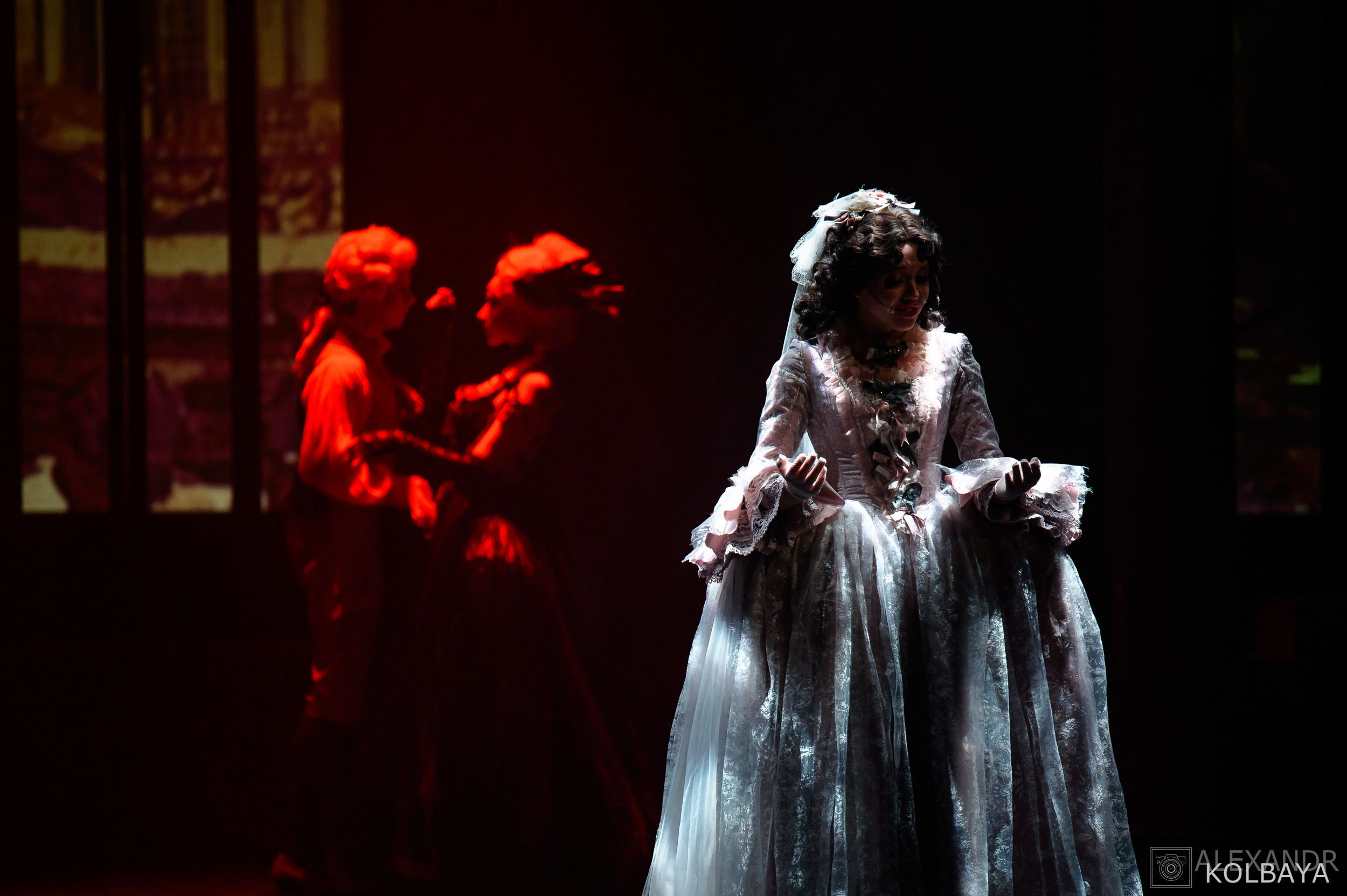 Опасные связи. Концертный и театральный репортажный фотограф в Москве Александр Колбая