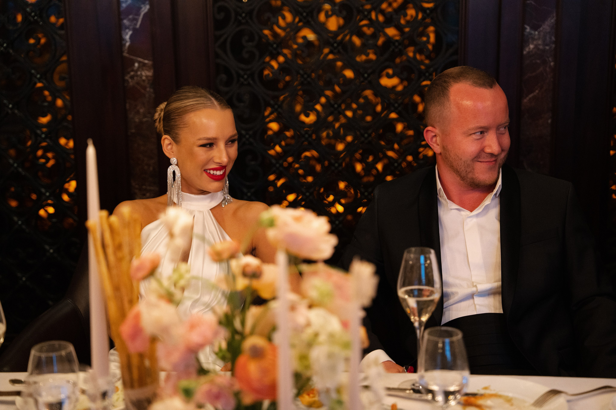 Анна Сергей. Камерная свадьба в Фосизонс в стиле неоклассика. Свадебный фотограф организатор в Санкт-Петербурге Ассоль Опарина