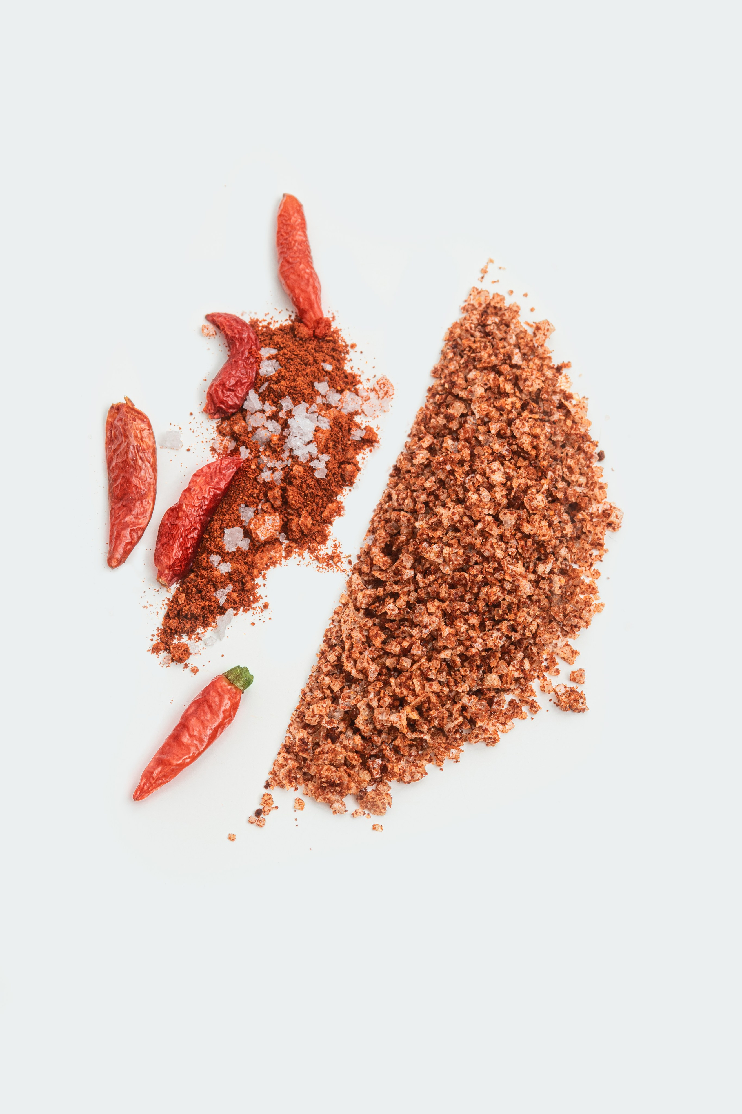 Перец пили-пили с солью. Фуд-съемка. Food фотосъемка. Предметная фотосъемка. Предметный фотограф.