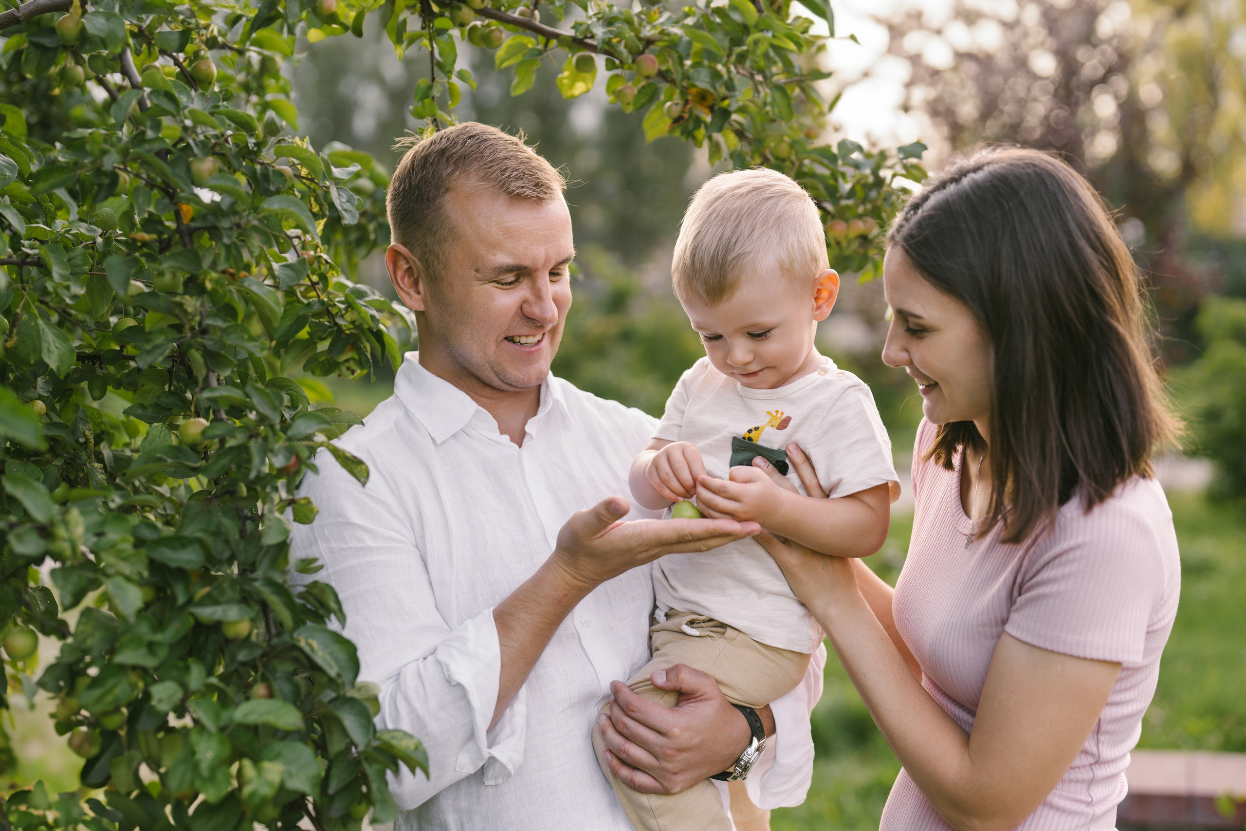 Семейная фотосессия в парке. Детский, семейный и ньюборн фотограф в Москве Юлия Шуарт