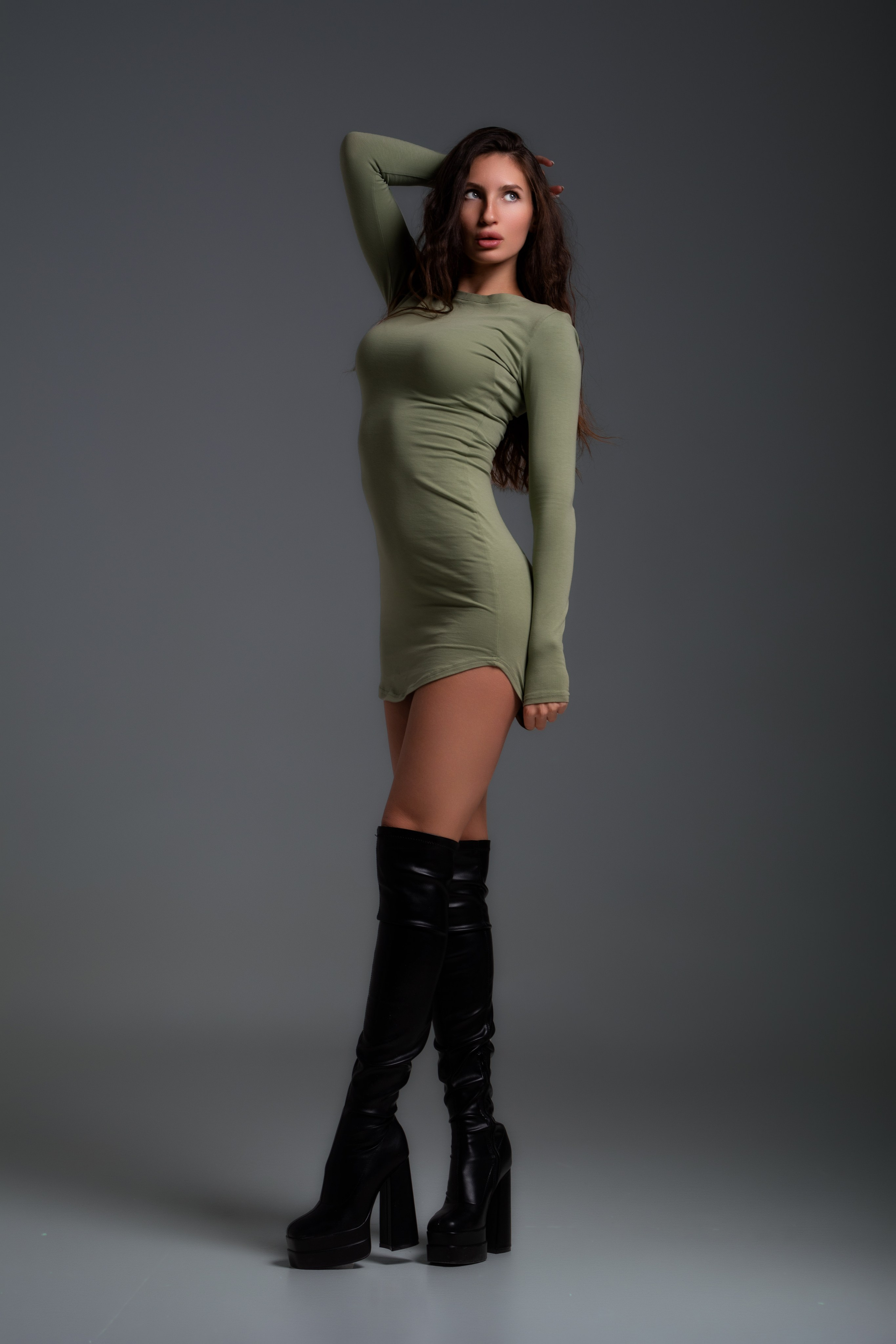 Студийная съемка с Викторией на циклораме в формате для «себя»