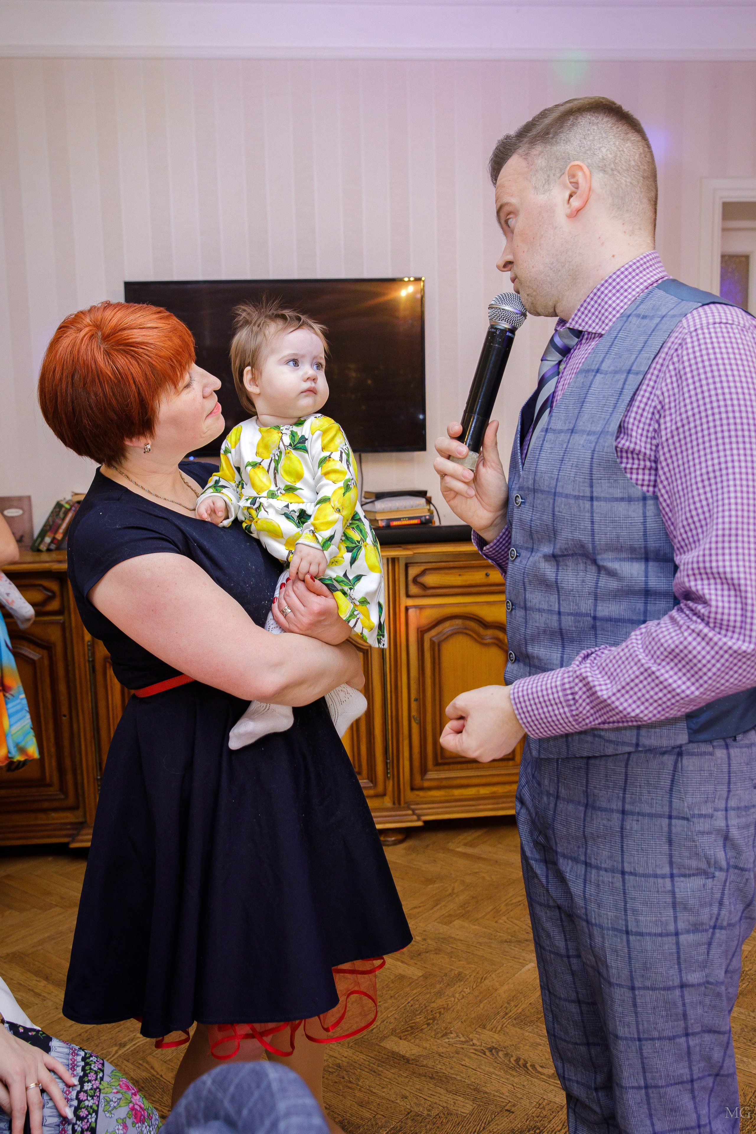 Дарина и Стиляги. Маша Гонтарь Семейный домашний репортажный фотограф в Санкт-Петербурге