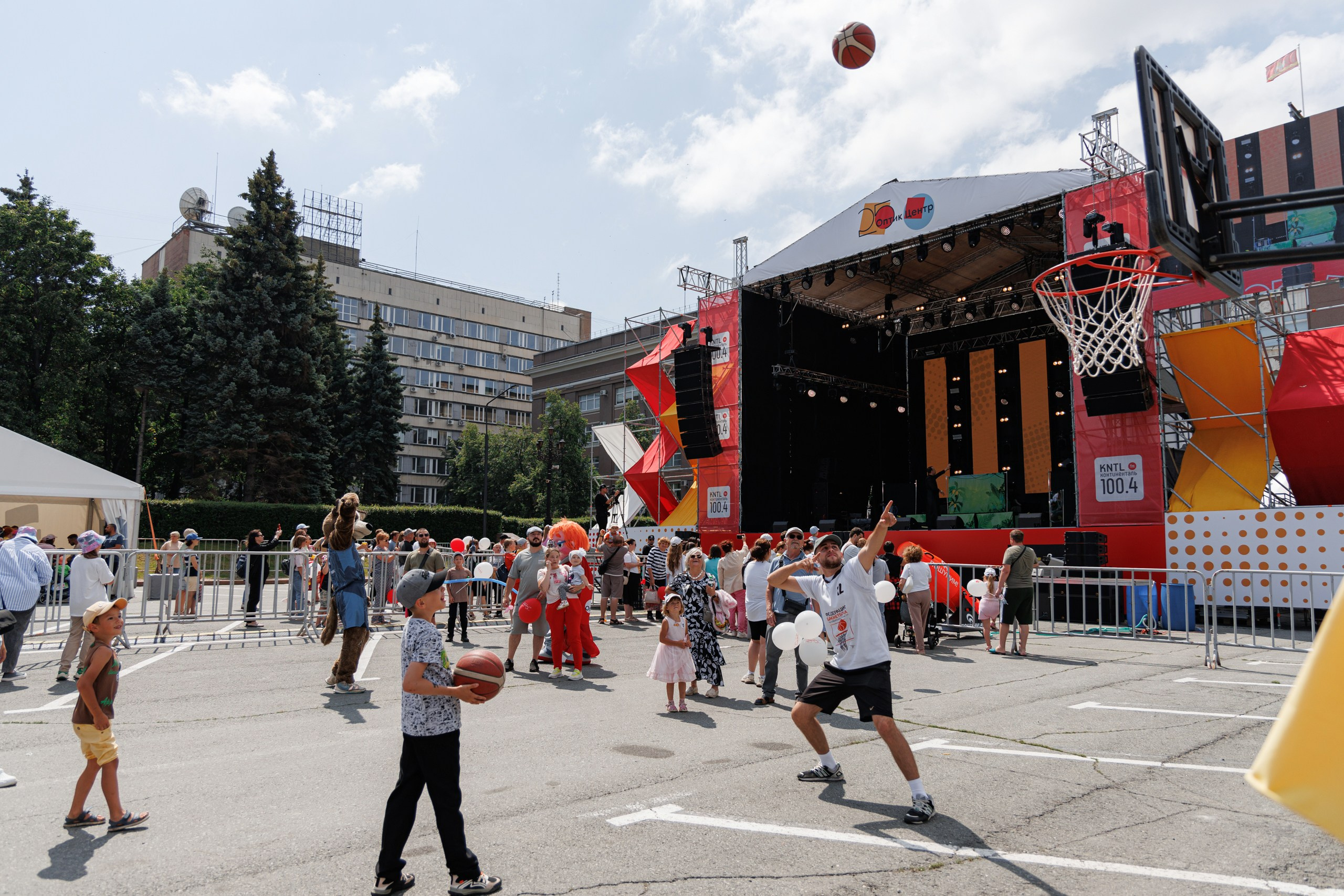 Оптик Центр | праздник в честь 25-и летия