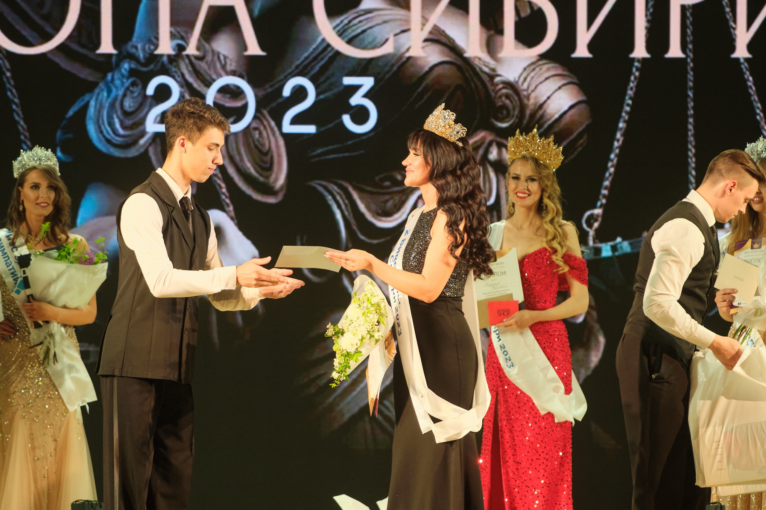 Мисс Корона Сибири. Антон Ив