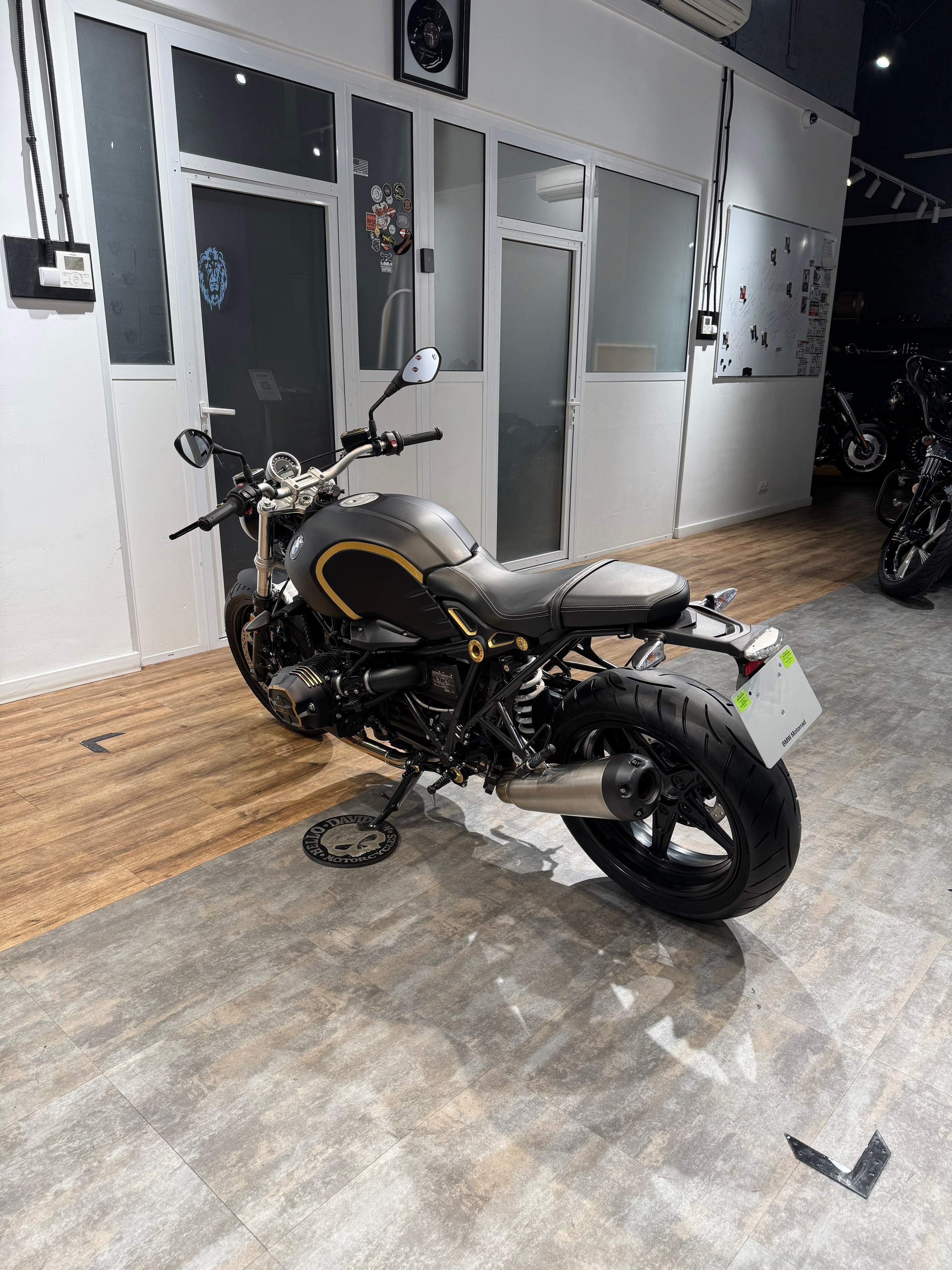 Мотоциклы Harley-Davidson BMW R Nine T (Option 719)  — купить мотоцикл. Hello Davidson, Москва. Только хорошие мотоциклы…