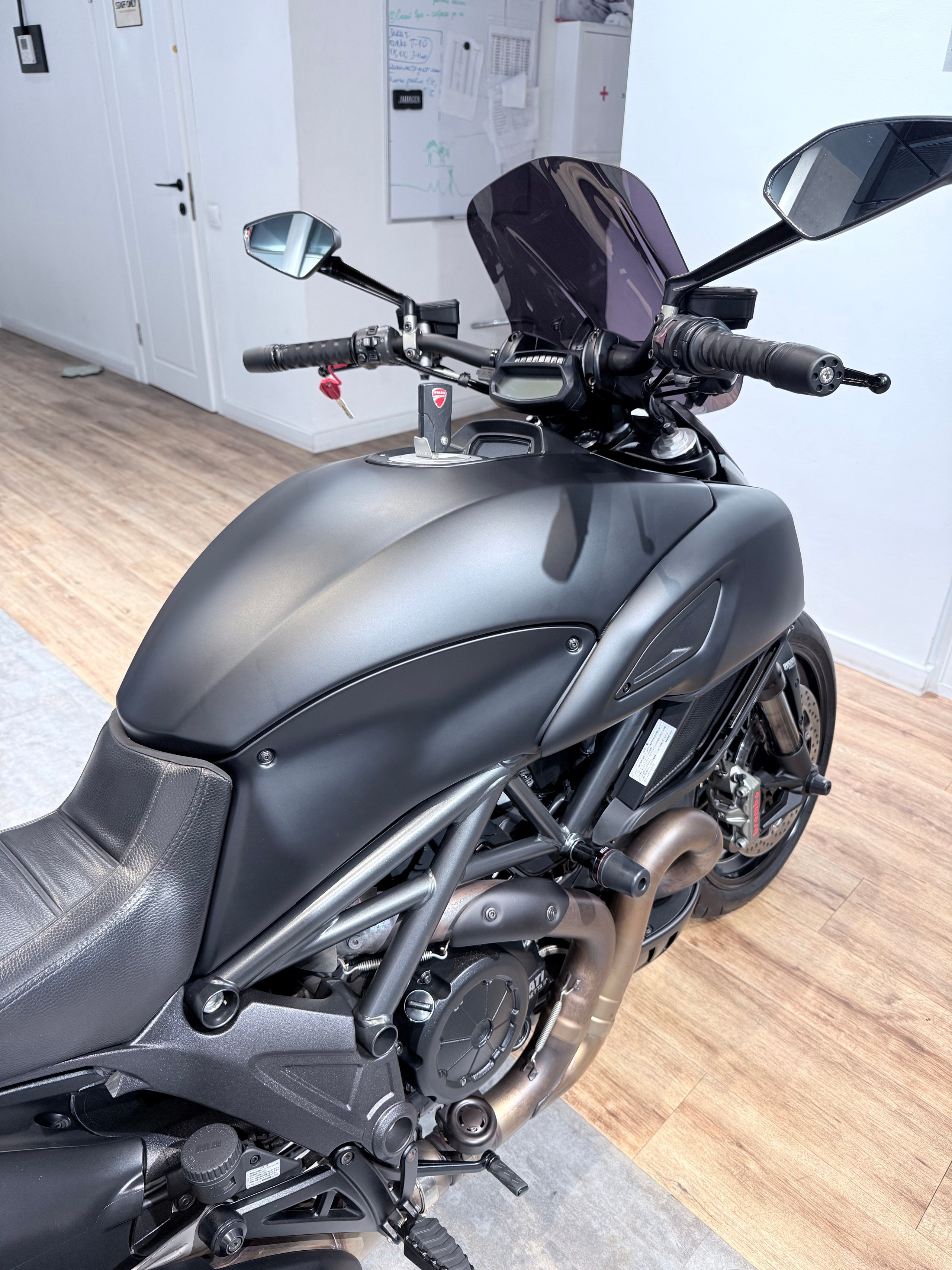 2015 Diavel Dark Stealth. Hello Davidson, Москва. Только хорошие мотоциклы…