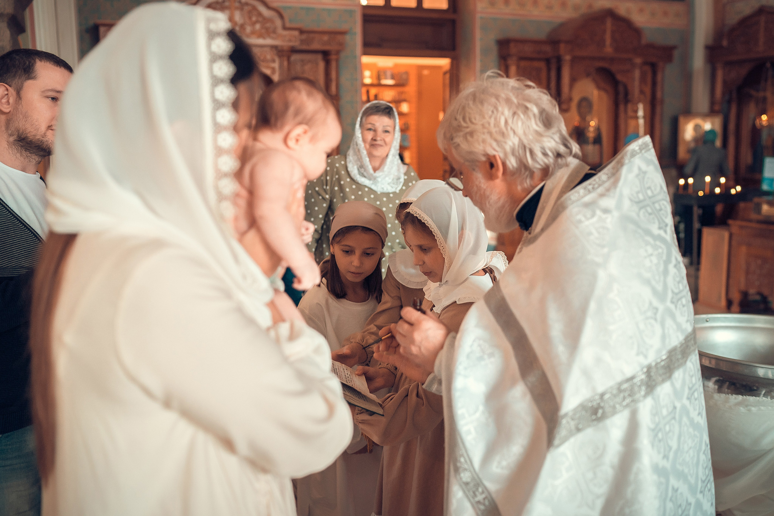 Таинство Крещения Красноярск. Фотограф на Крещение и Венчание в Красноярске Рамазанова Юлия