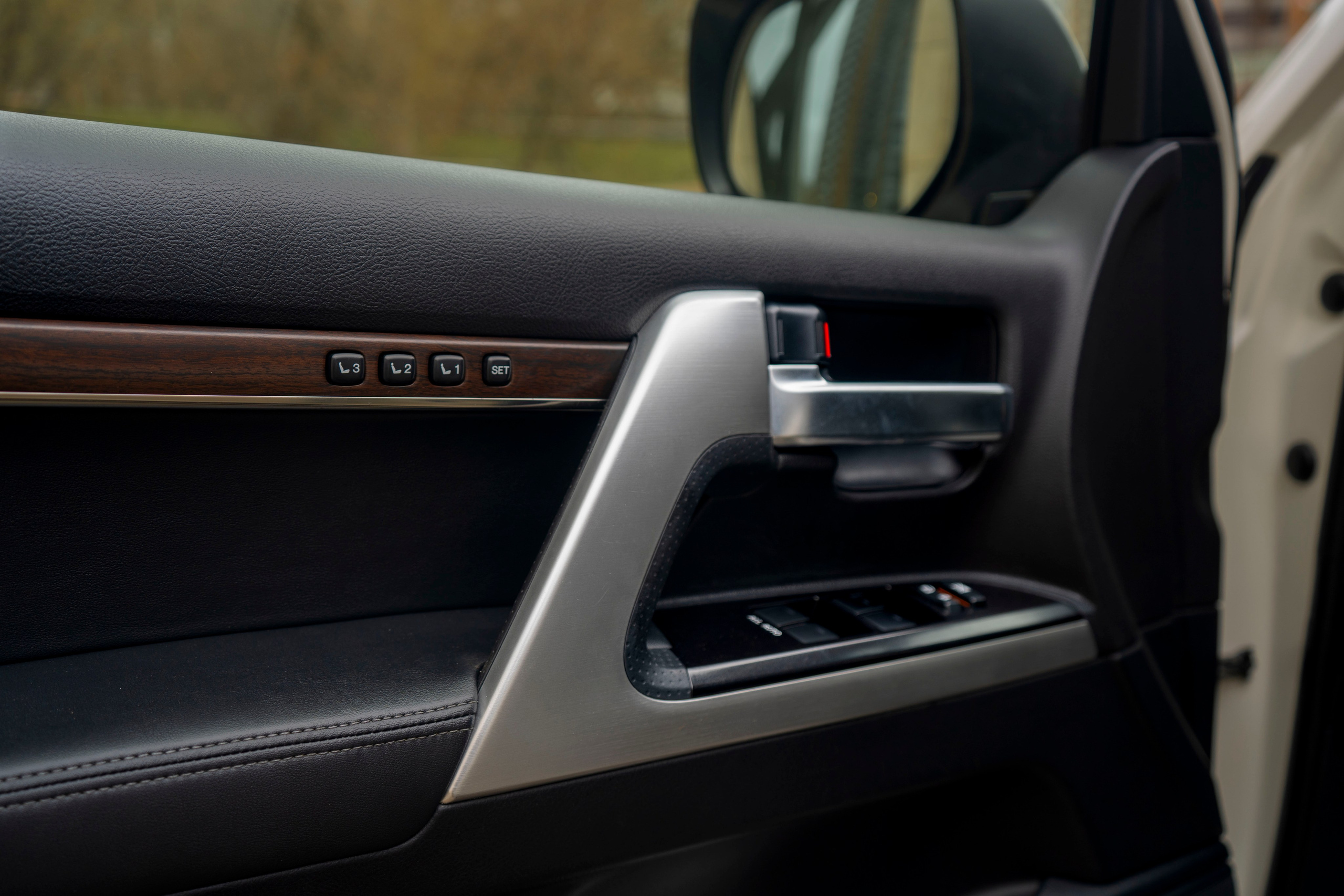 Toyota Land Cruzer 200