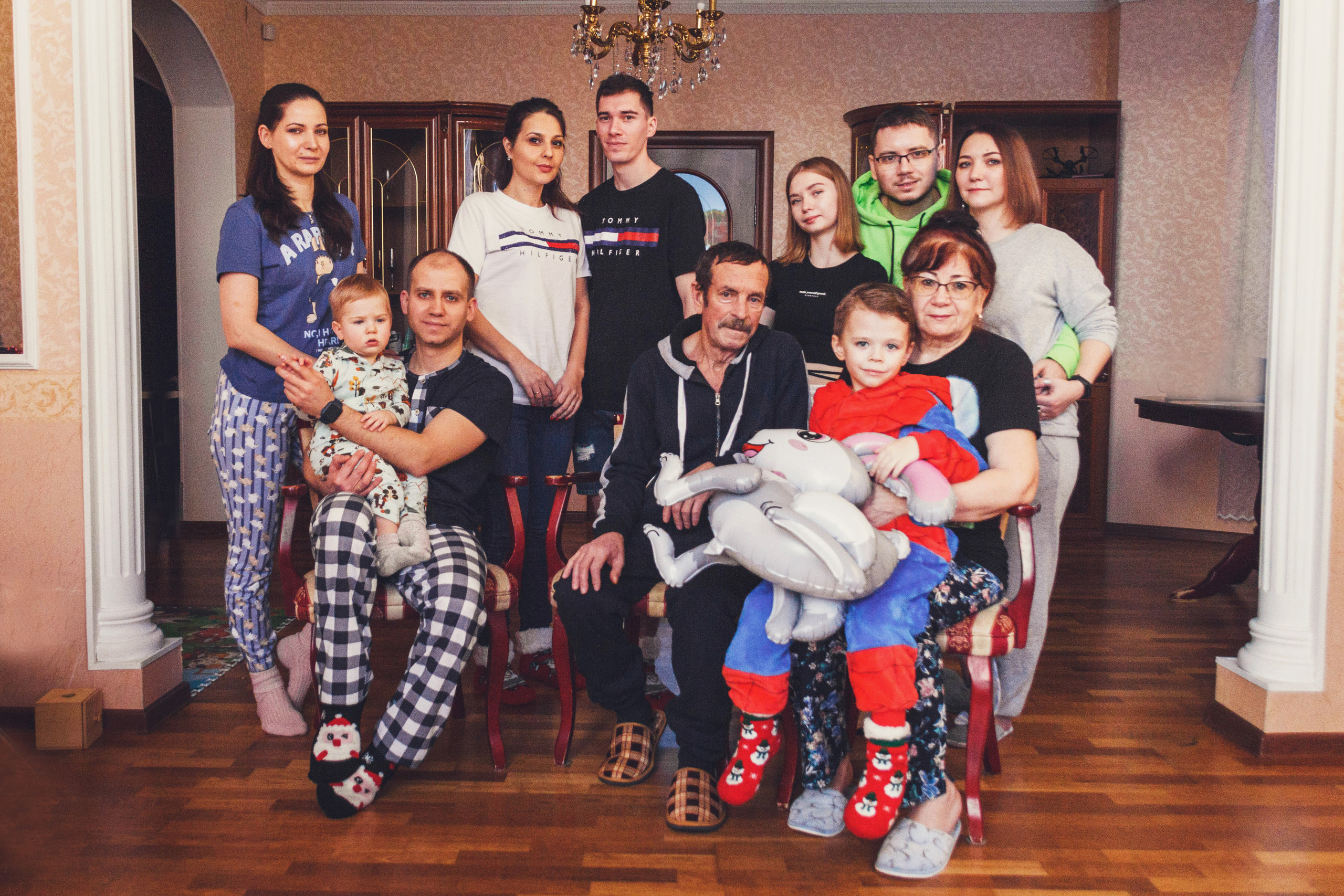 Новый год в кругу друзей. Детский и семейный фотограф в Москве