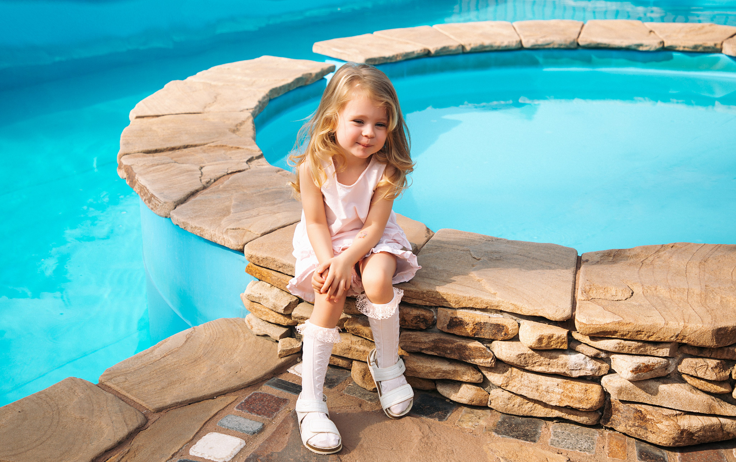 Детская фотосессия на даче. Https://malovafoto.ru