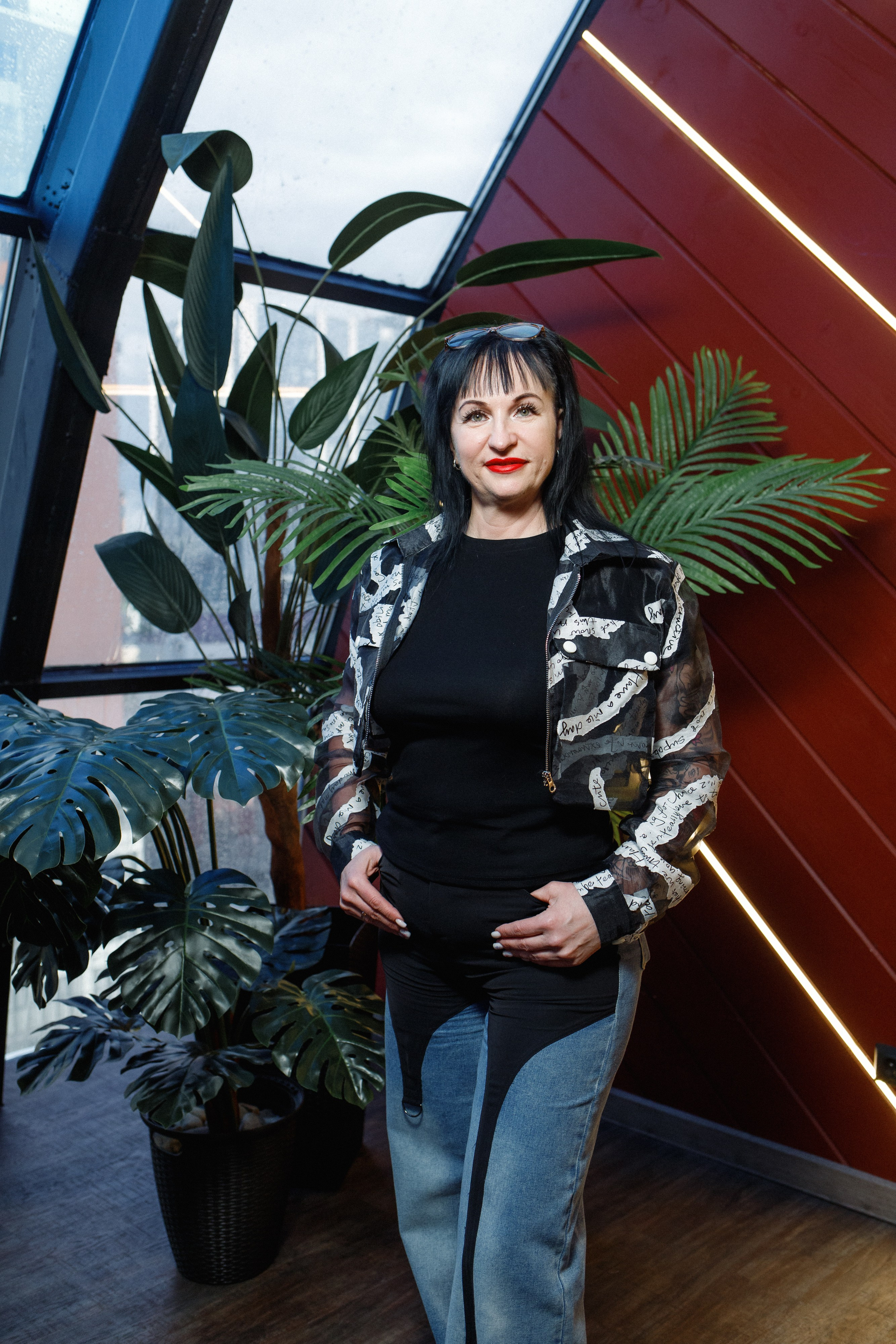 QUEEN KHV [12 ЛЕТ]. СВОИ. ФОТООТЧЕТЫ-СОБЫТИЯ-МЕСТА