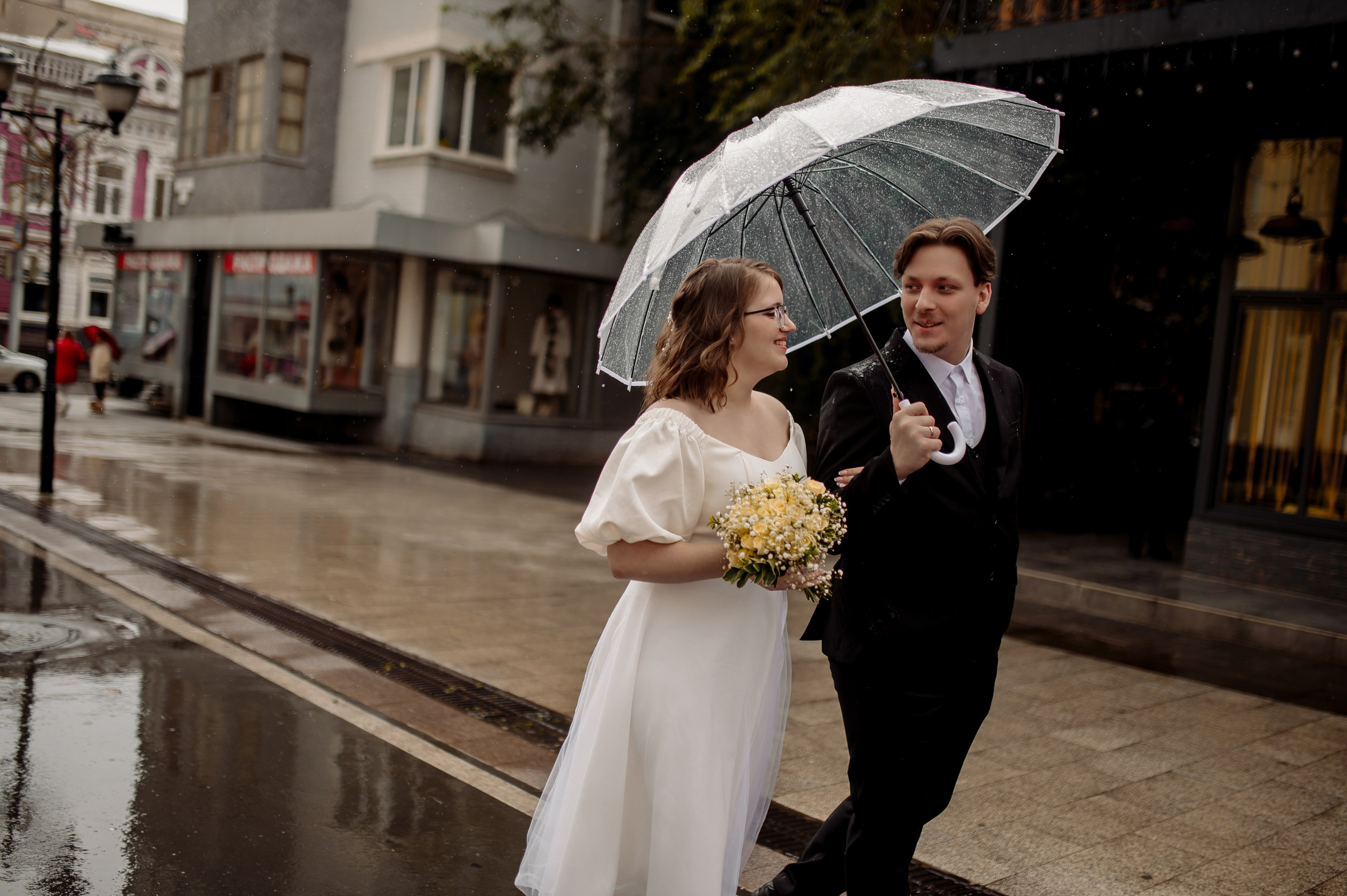 Свадьбная прогулка Кати и Артема. Фотограф Мария Стрелкова