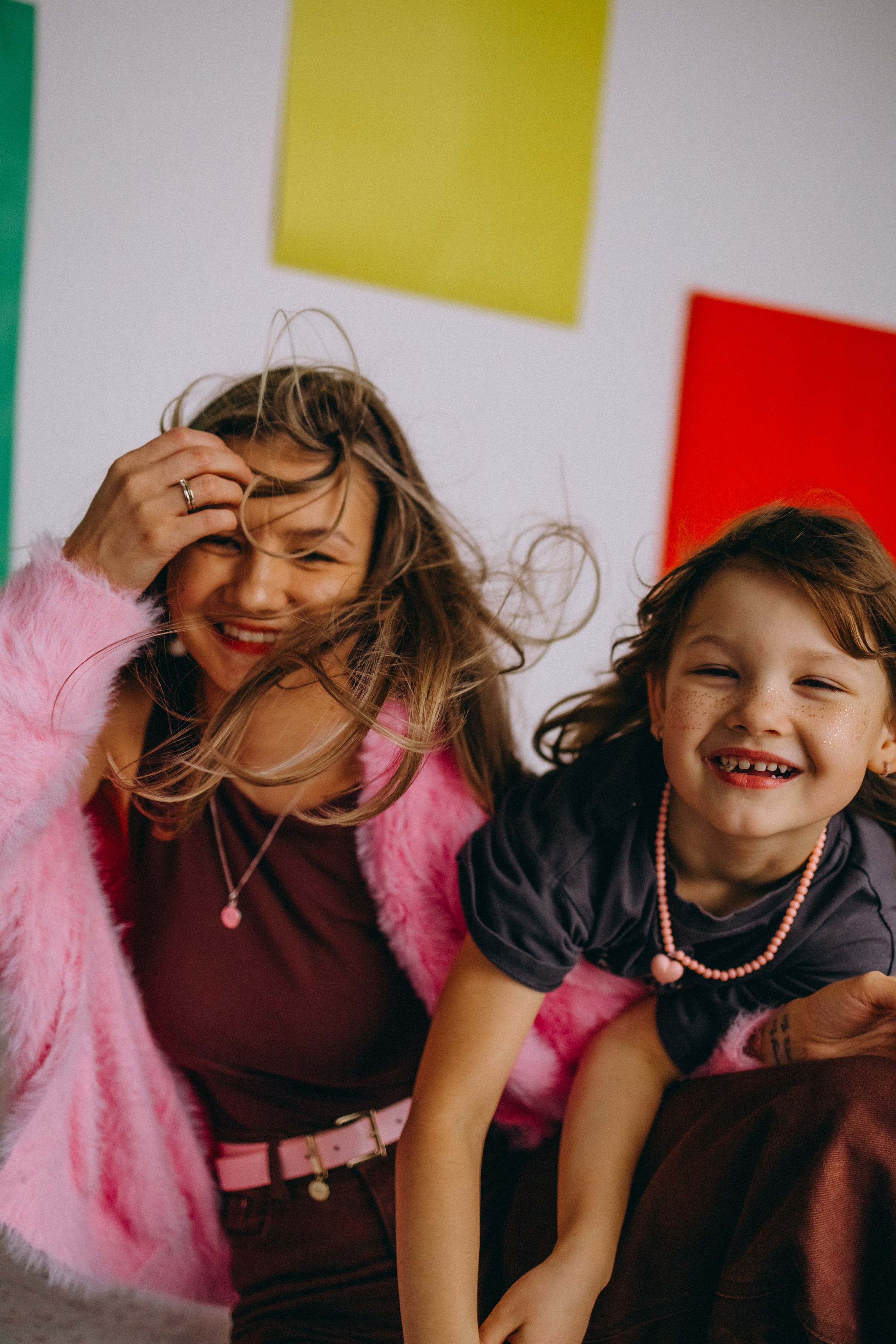 Настя и Кира. Главная