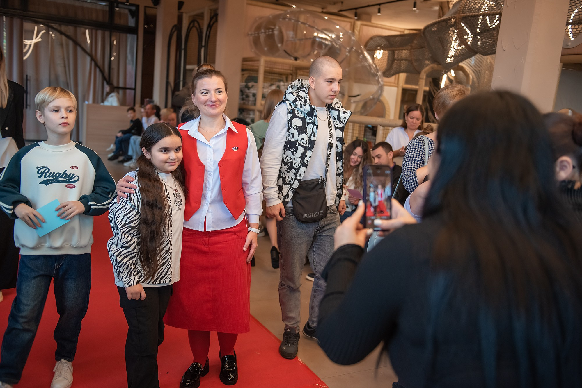 HAPPYkids дефиле в день мамы. Семейный и коммерческий фотограф в Сочи Александр Бодунов