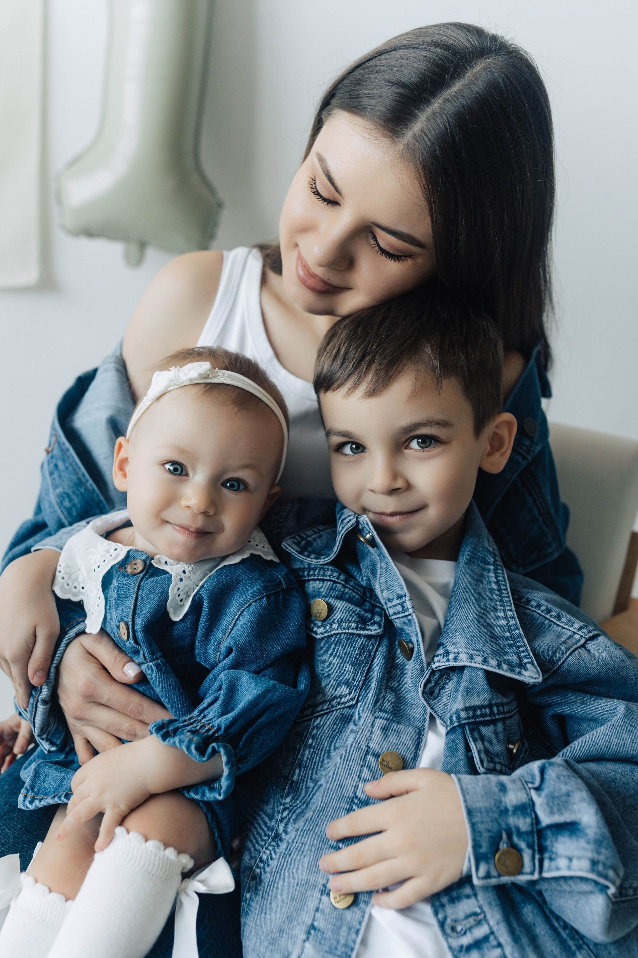 Семейные фото на годиках. Фотограф новорожденных Серпухов, Протвино, Москва I Марина Бурмистрова