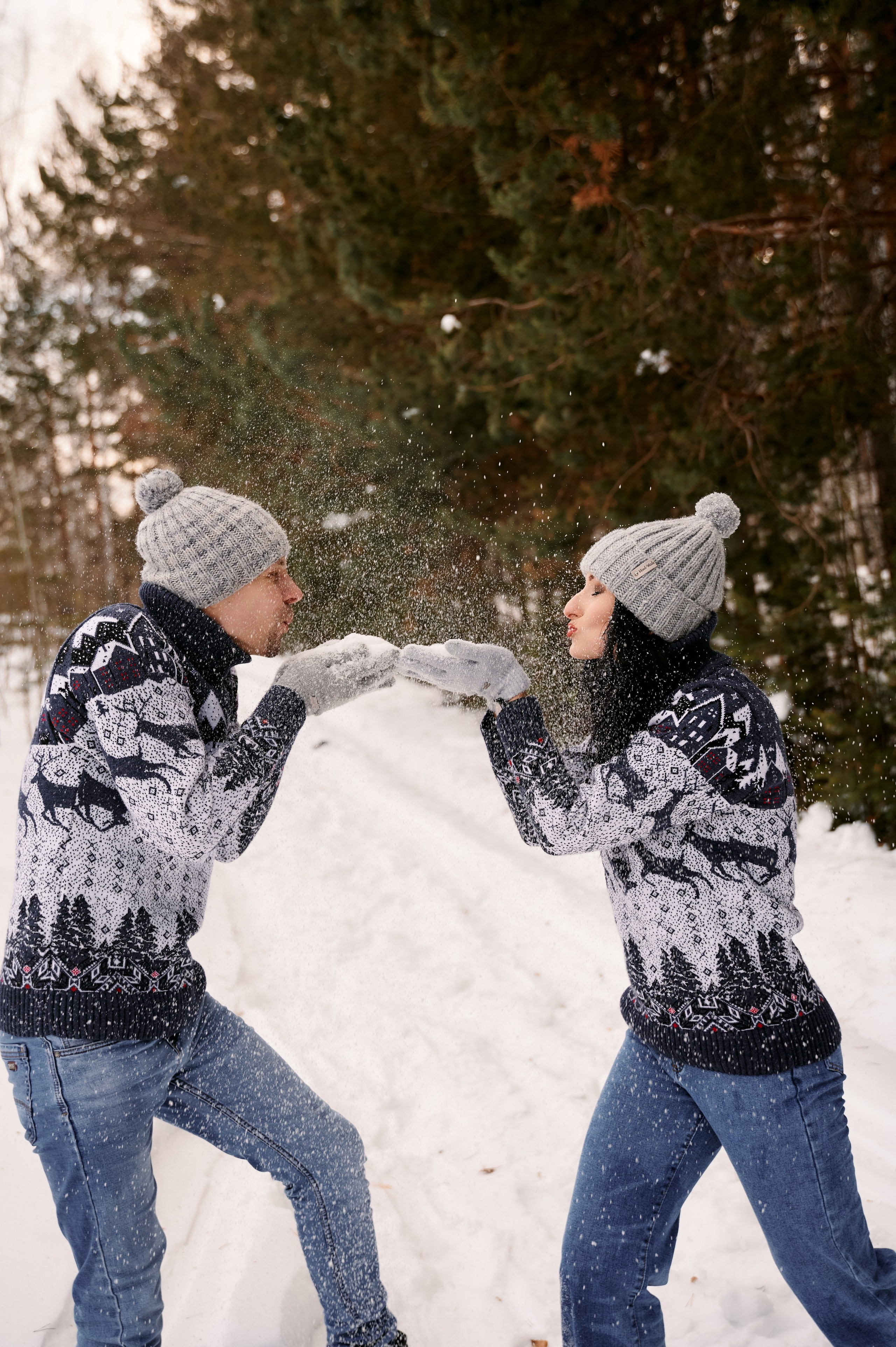 Семейный фотограф в Екатеринбурге – теплые и живые кадры. Фотосессия для семьи в Екатеринбурге. Лавстори фотограф екатеринбург. Фотограф Сергей Якубицкий Екатеринбург