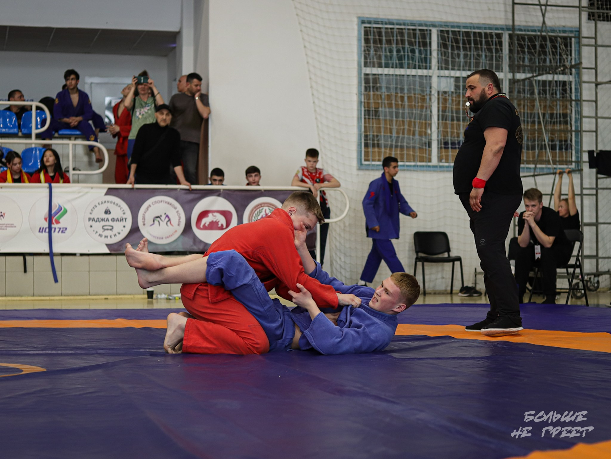 ПЕРВЕНСТВО УРФО ПО СПОРТИВНОЙ БОРЬБЕ ГРЭППЛИНГ И ГРЭППЛИНГ-ГИ. Больше не греет