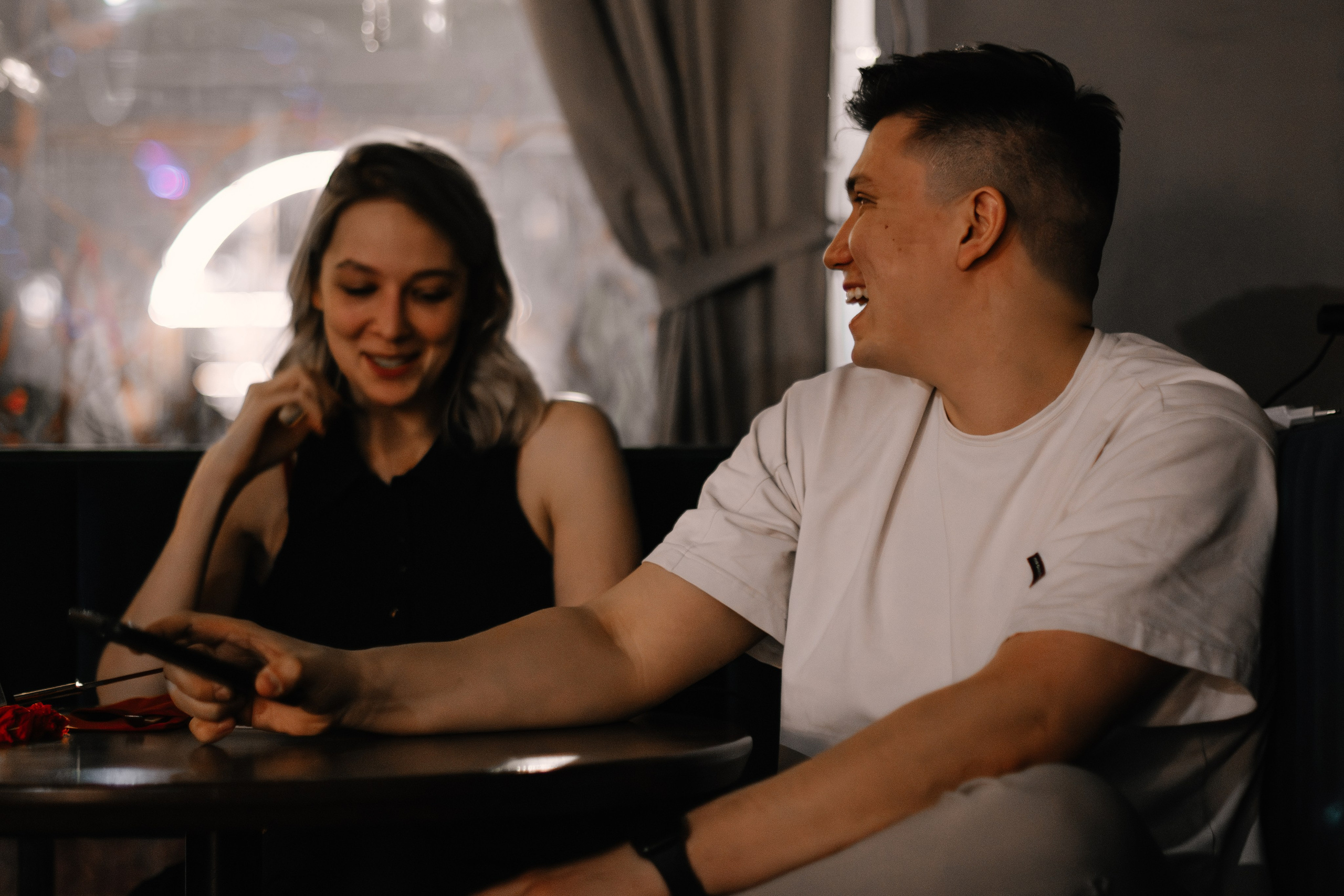 StandUp с Наташей Красновой. 1 апреля в Sketch. Фотограф в Челябинске Любовь Денисенко