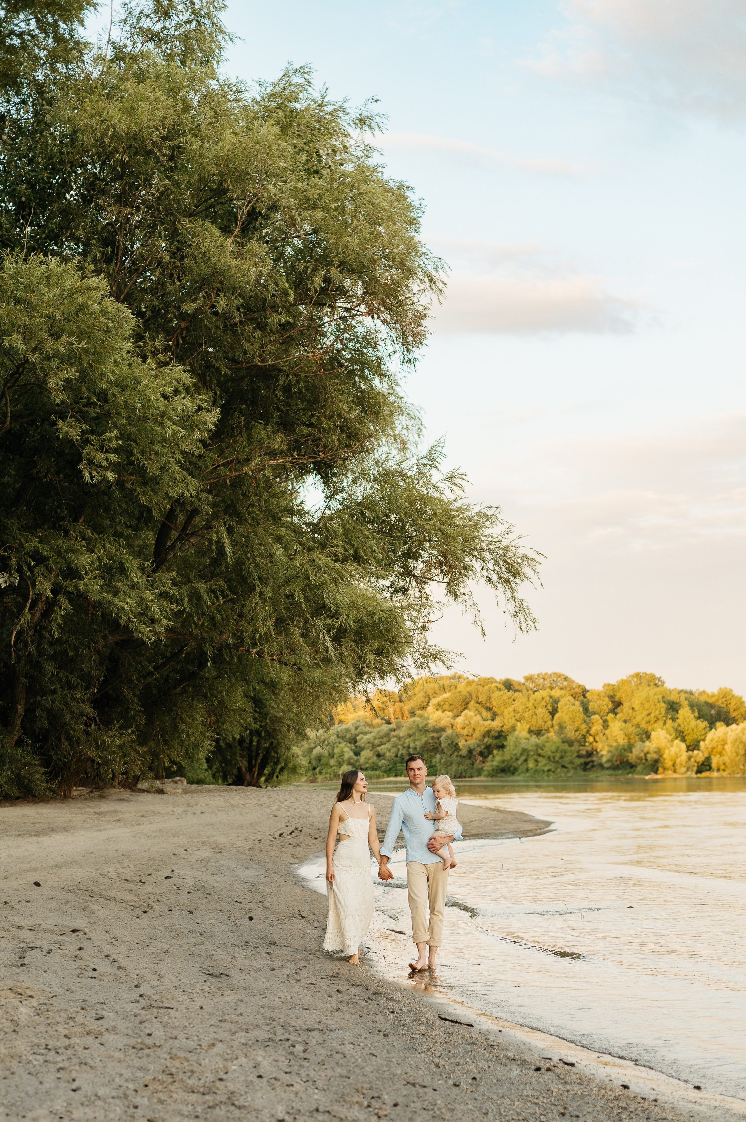 Семейная фотосессия у озера. Свадебный и семейный фотограф Кореновск/Краснодар