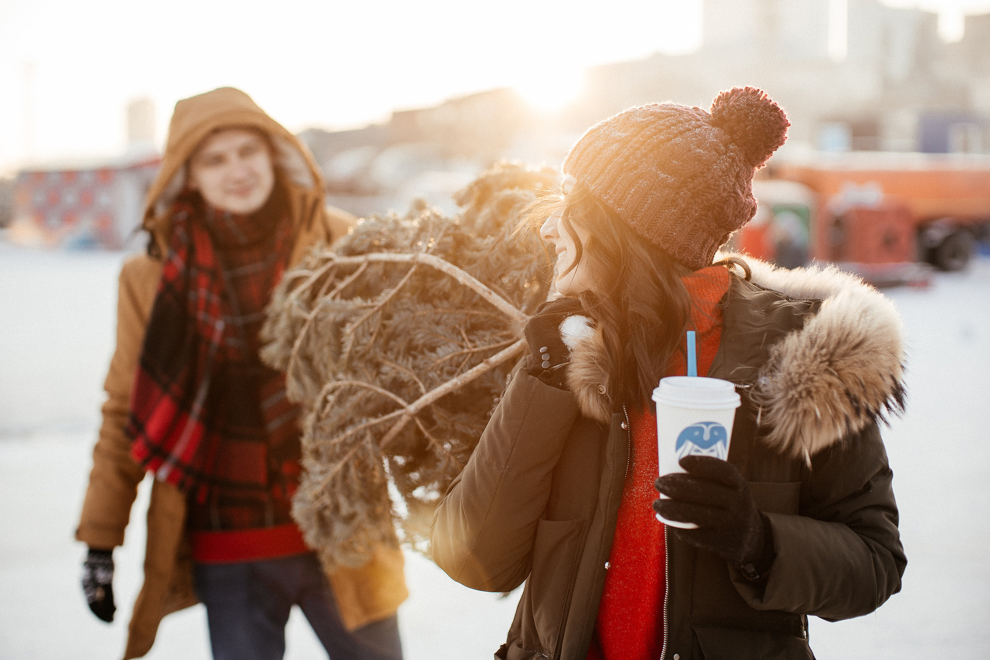 Фотосессия с ёлкой на улице. Фотограф во Владивостоке Антон Блохин