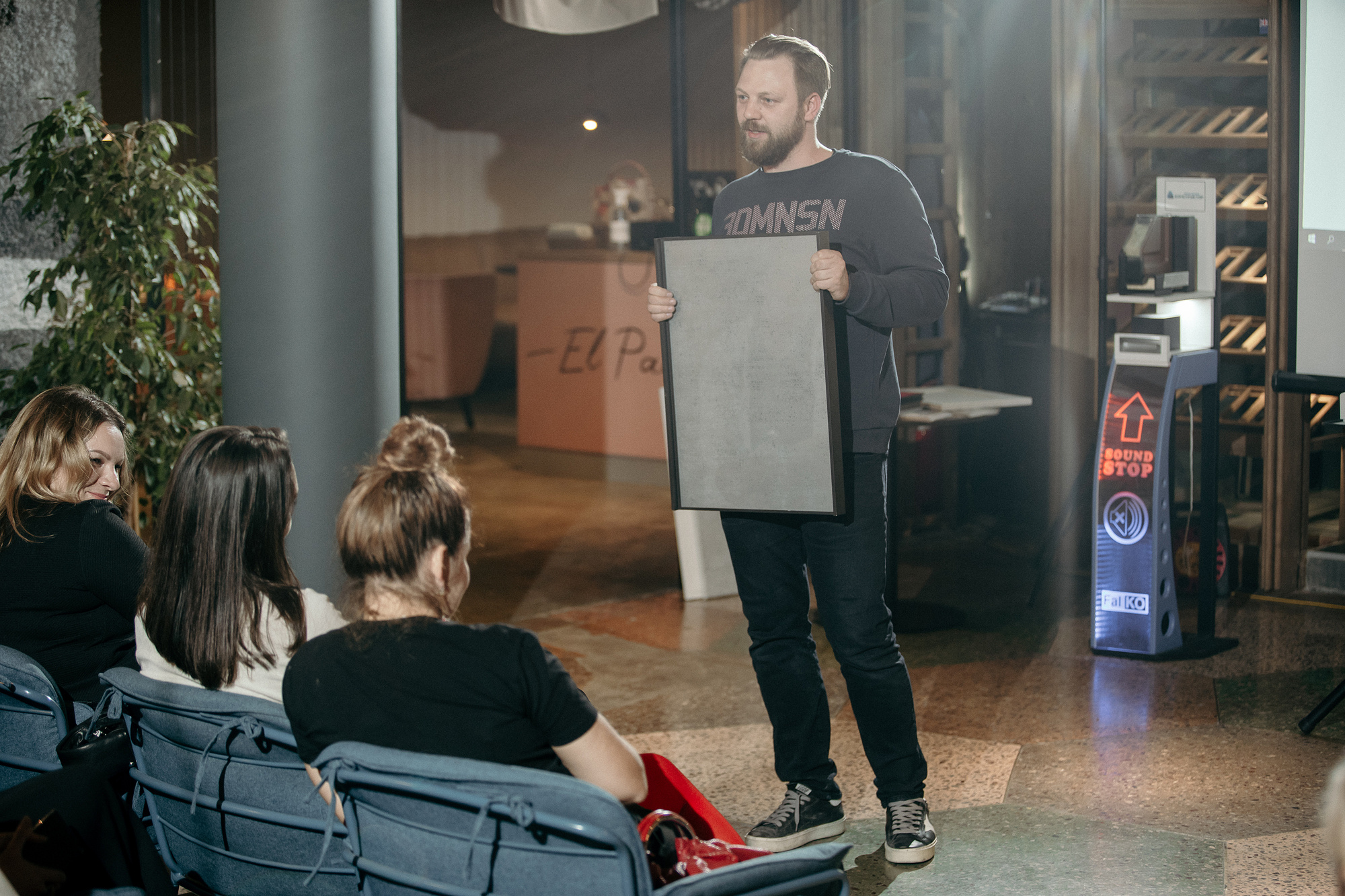 Встреча дизайнеров Владивостока. Фотограф во Владивостоке Антон Блохин