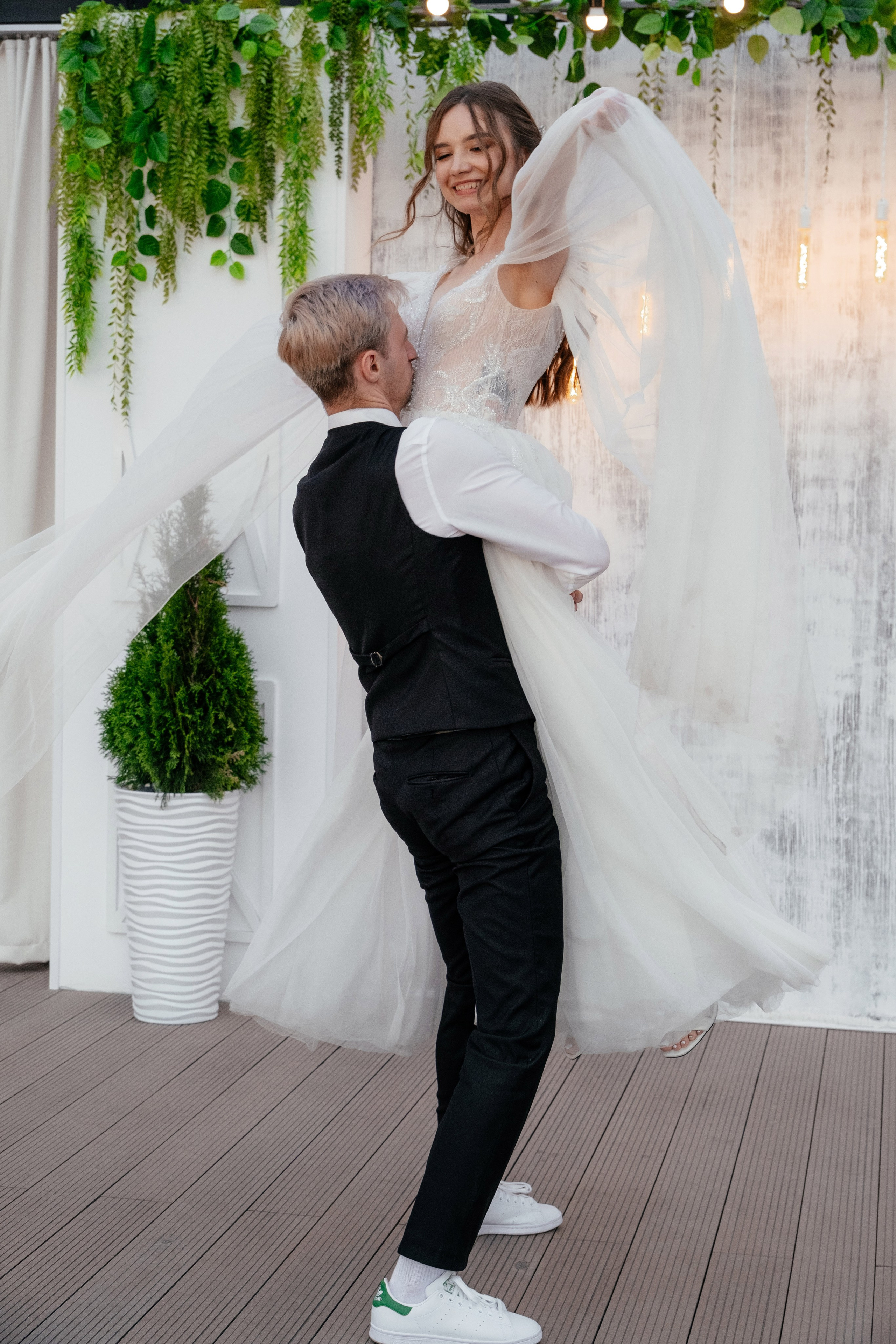 Фотограф на свадьбу в Екатеринбурге. Свадебный фотограф в Екатеринбурге — заказ профессиональной фотосесии, все виды фотосъемки