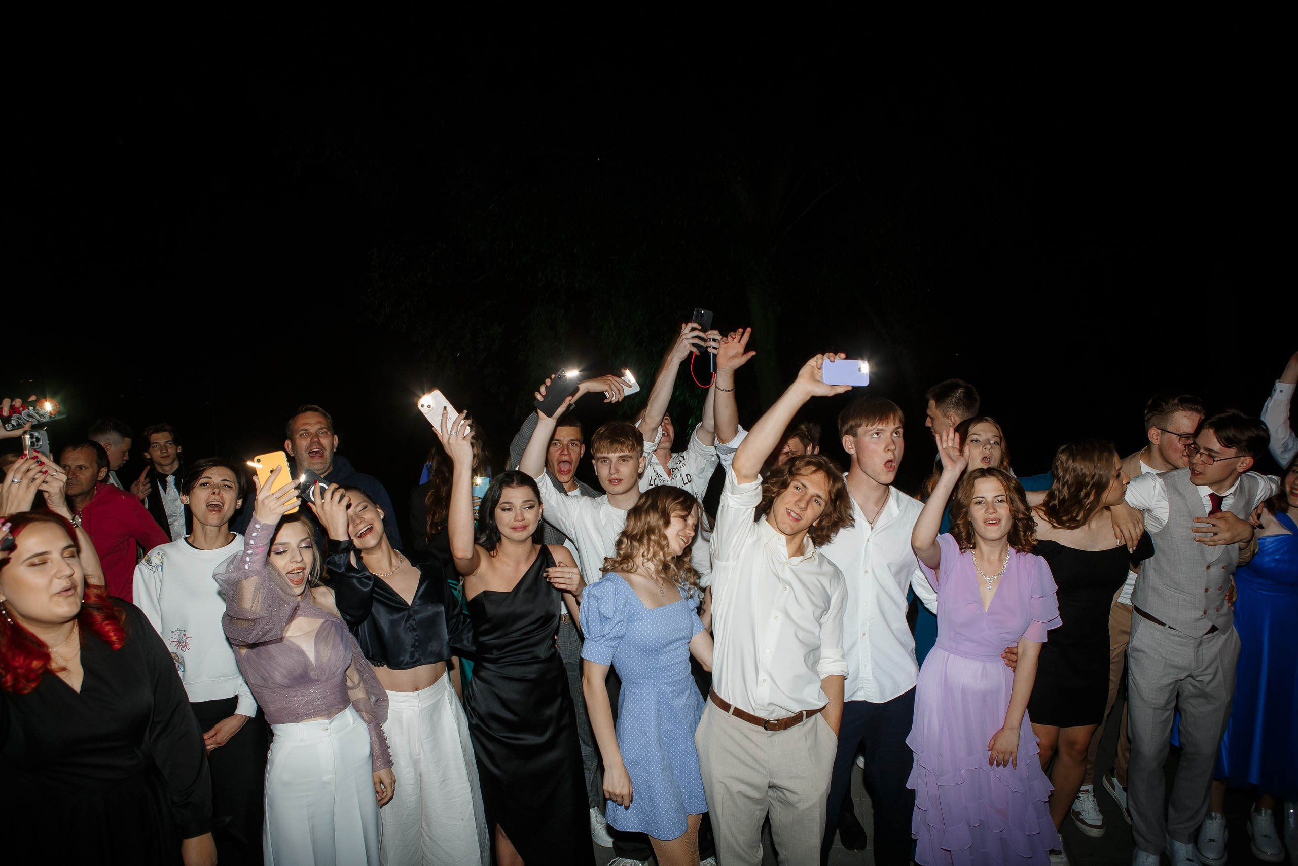 Выпускной Гимназия 12 2024 OpenHouse. Свадебный и портретный Фотограф в Липецке Дмитрий Котюков