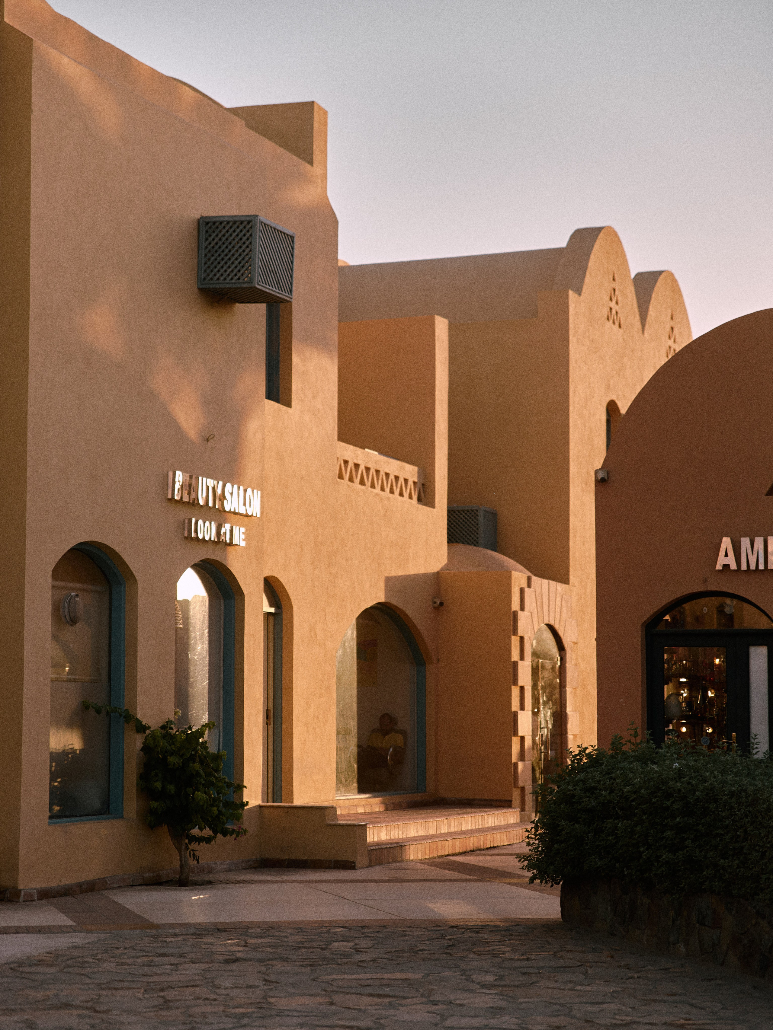 Улицы. Jorgis Talè — photographer, kind person, teacher of arts and other mag