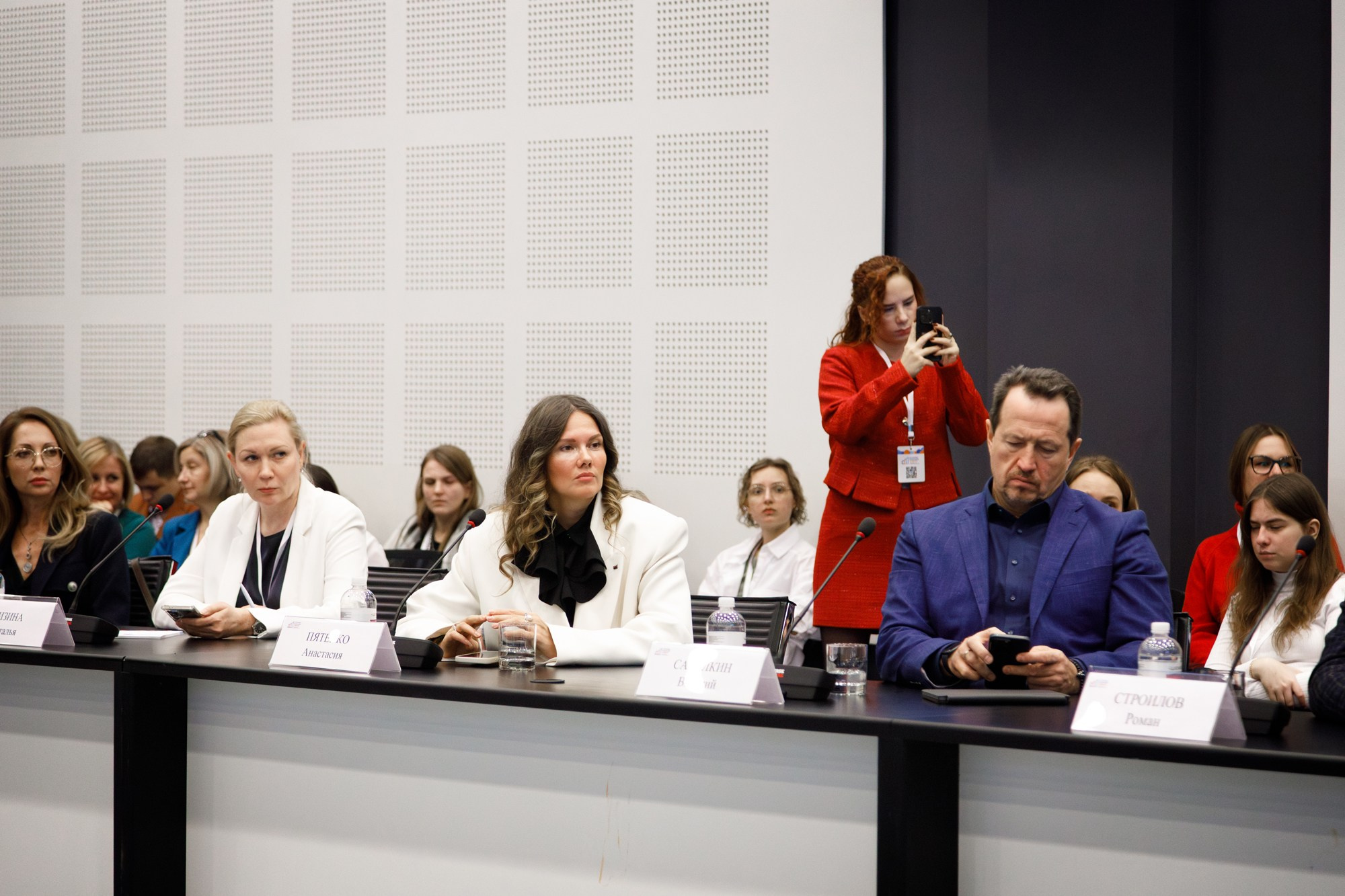 «Строим будущее Сибирь» 2025. Бизнес фотограф в Новосибирске Александр Рощин