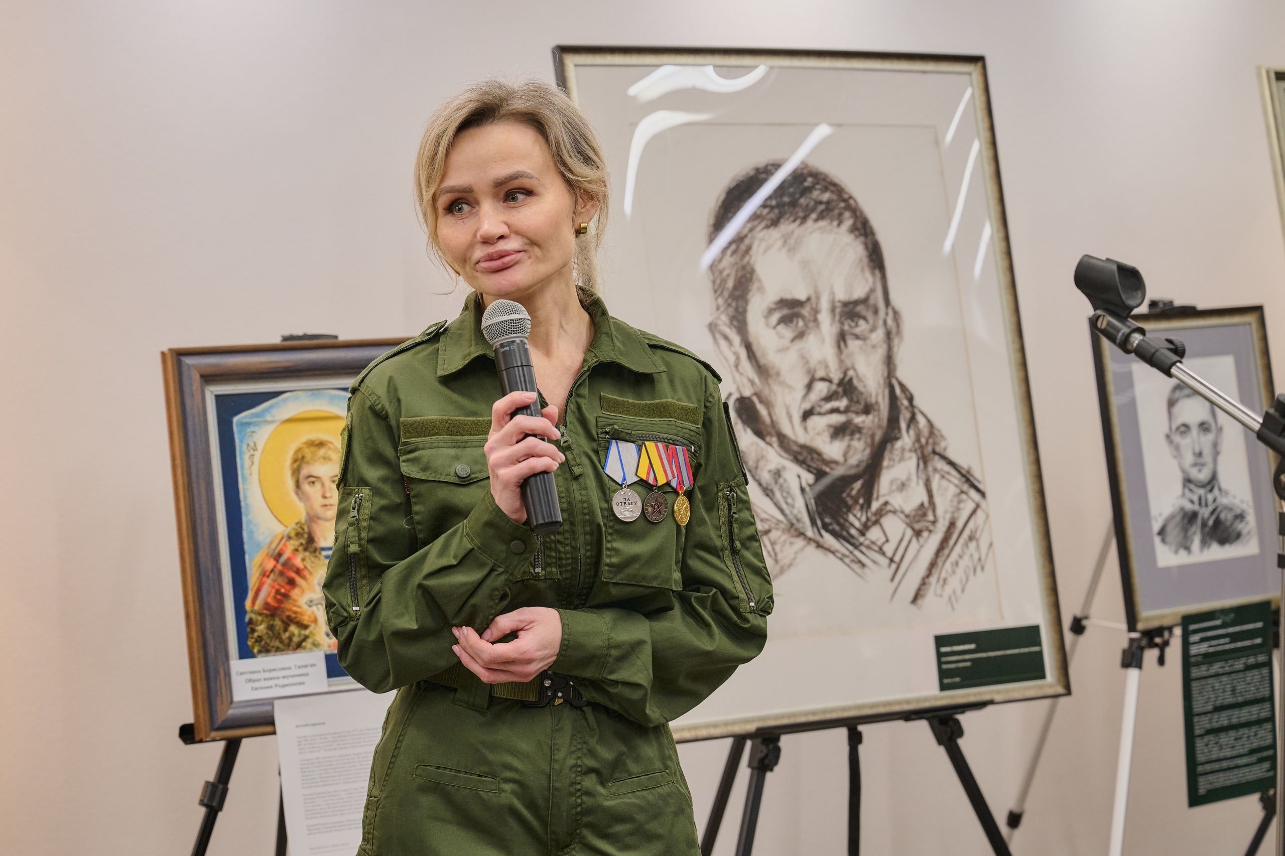 Фотовыставка «Территории» в Росгеолфонде. Фотограф Роман Адлер