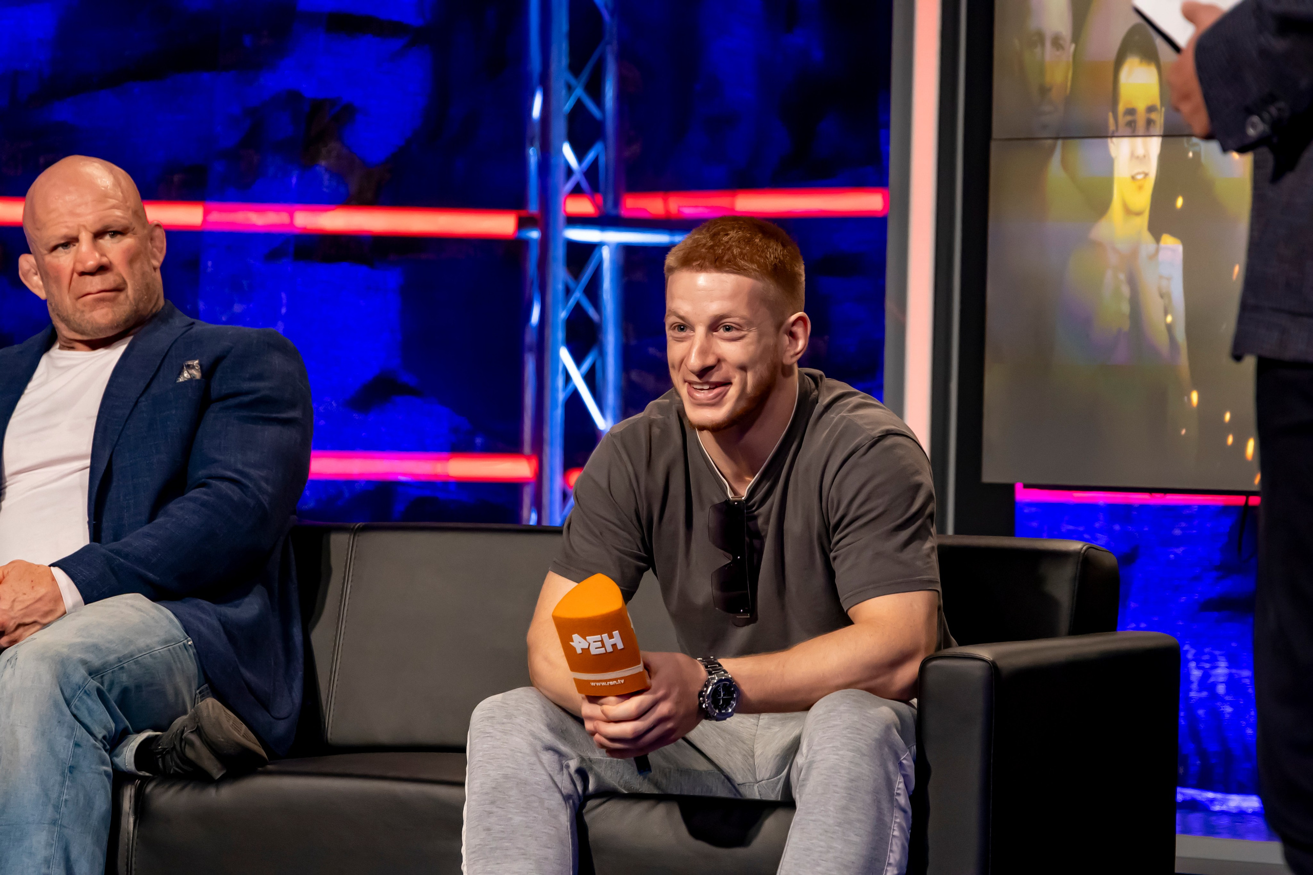 Бойцовский клуб РЕН ТВ. Суперсерия. Дацик VS Монсон. Репортажный, семейный и студийный фотограф в Москве Демин Алексей