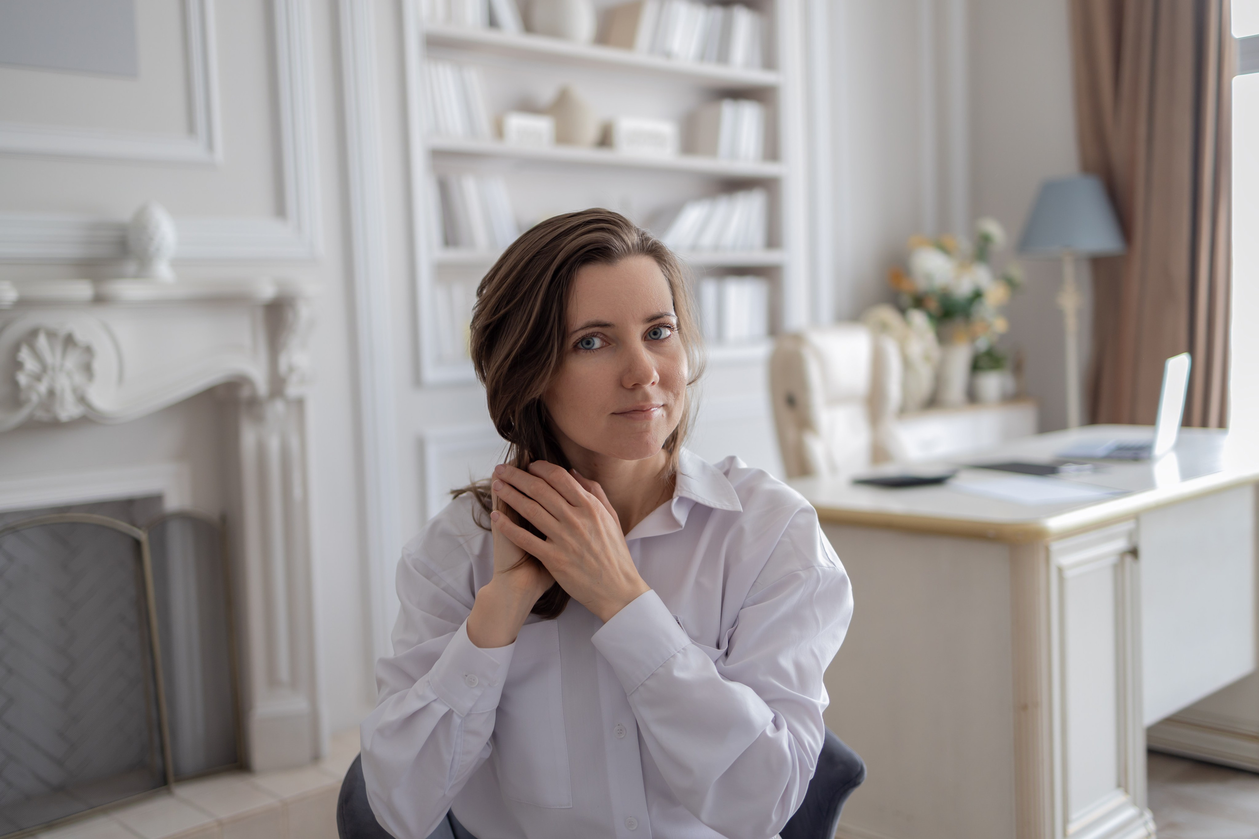 Фотосессия в стиле бизнес. Модель Ирина. Репортажный, семейный и студийный фотограф в Москве Демин Алексей