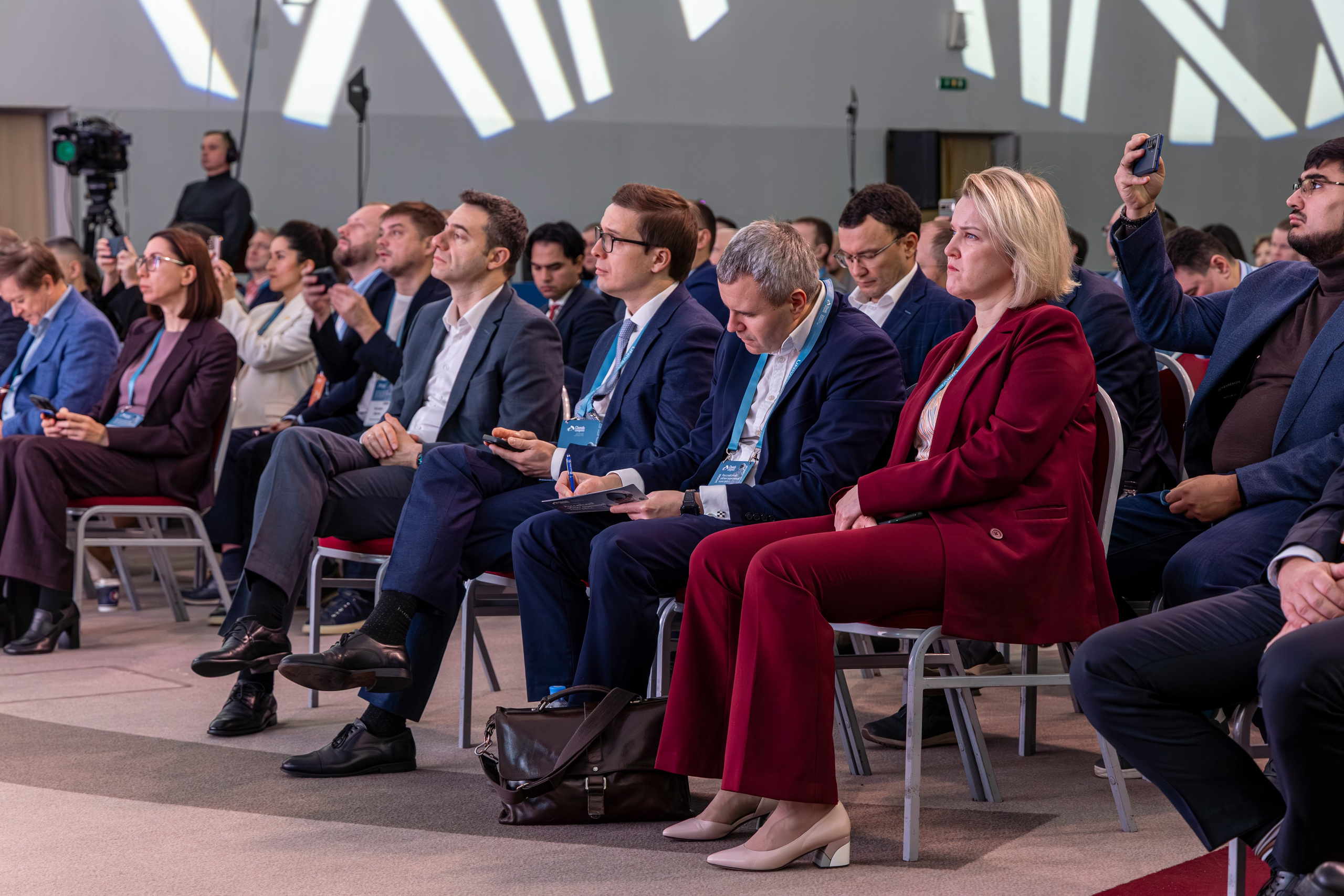 Фоторепортаж с РОК: деловые переговоры, спикеры, атмосфера финансового форума. Андрей Головин | Фотограф в Санкт‑Петербурге Репортаж, реклама, персональная съёмка