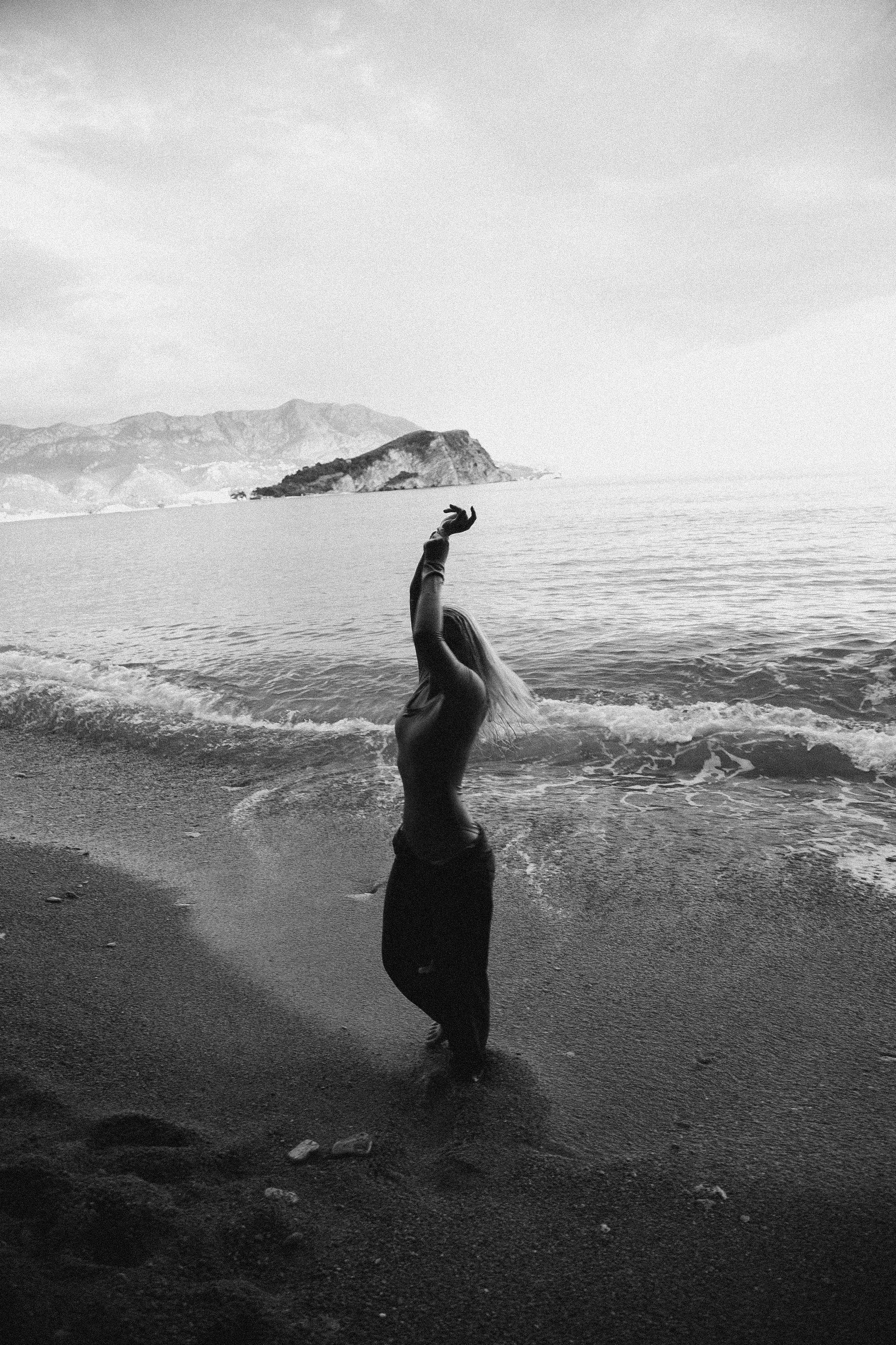 Женская фотосессия на море в Черногории. Семейный и свадебный фотограф в Черногории Татьяна Белякова