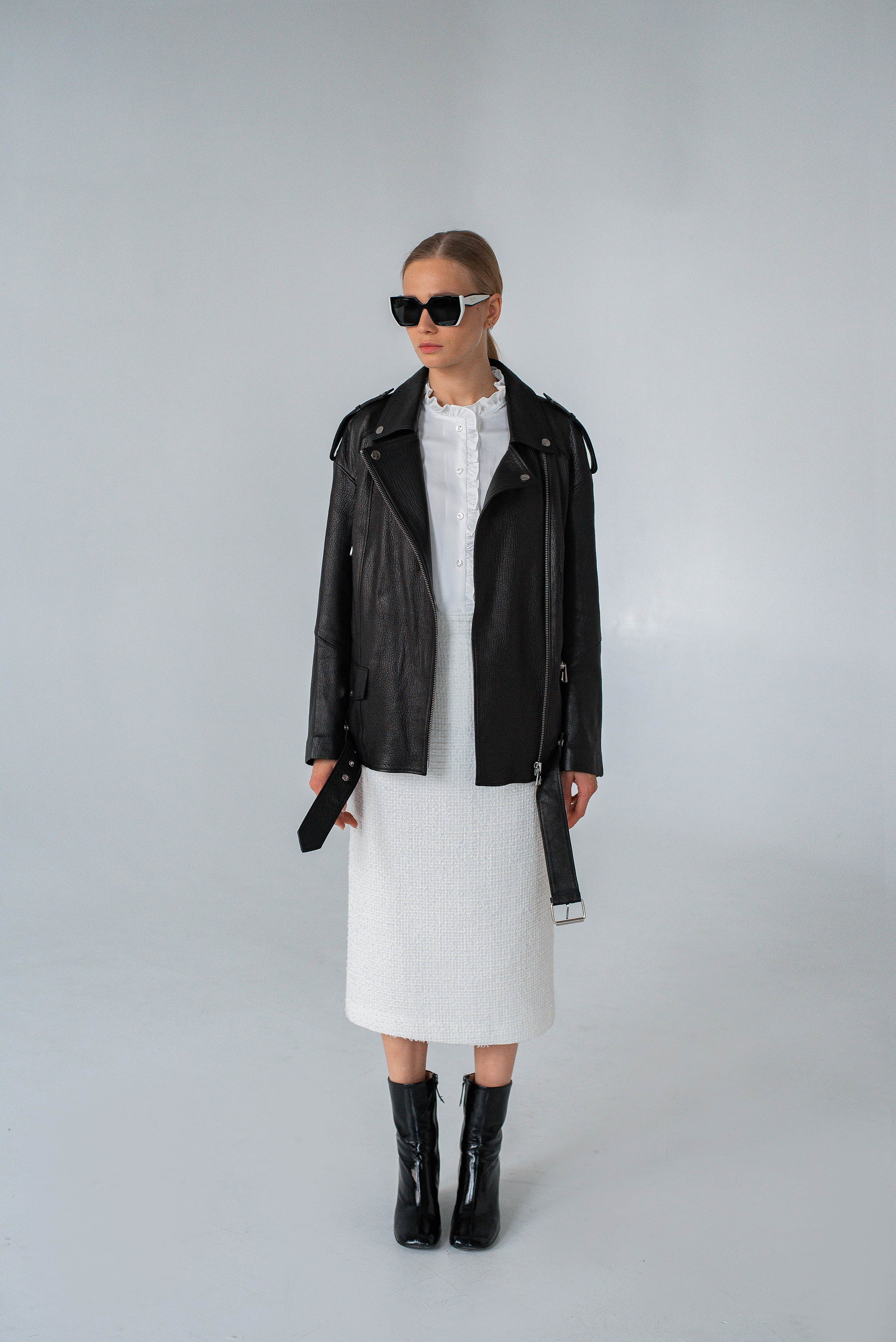 Куртки (фон). Контент фотограф в Москве Лихачева Ксения