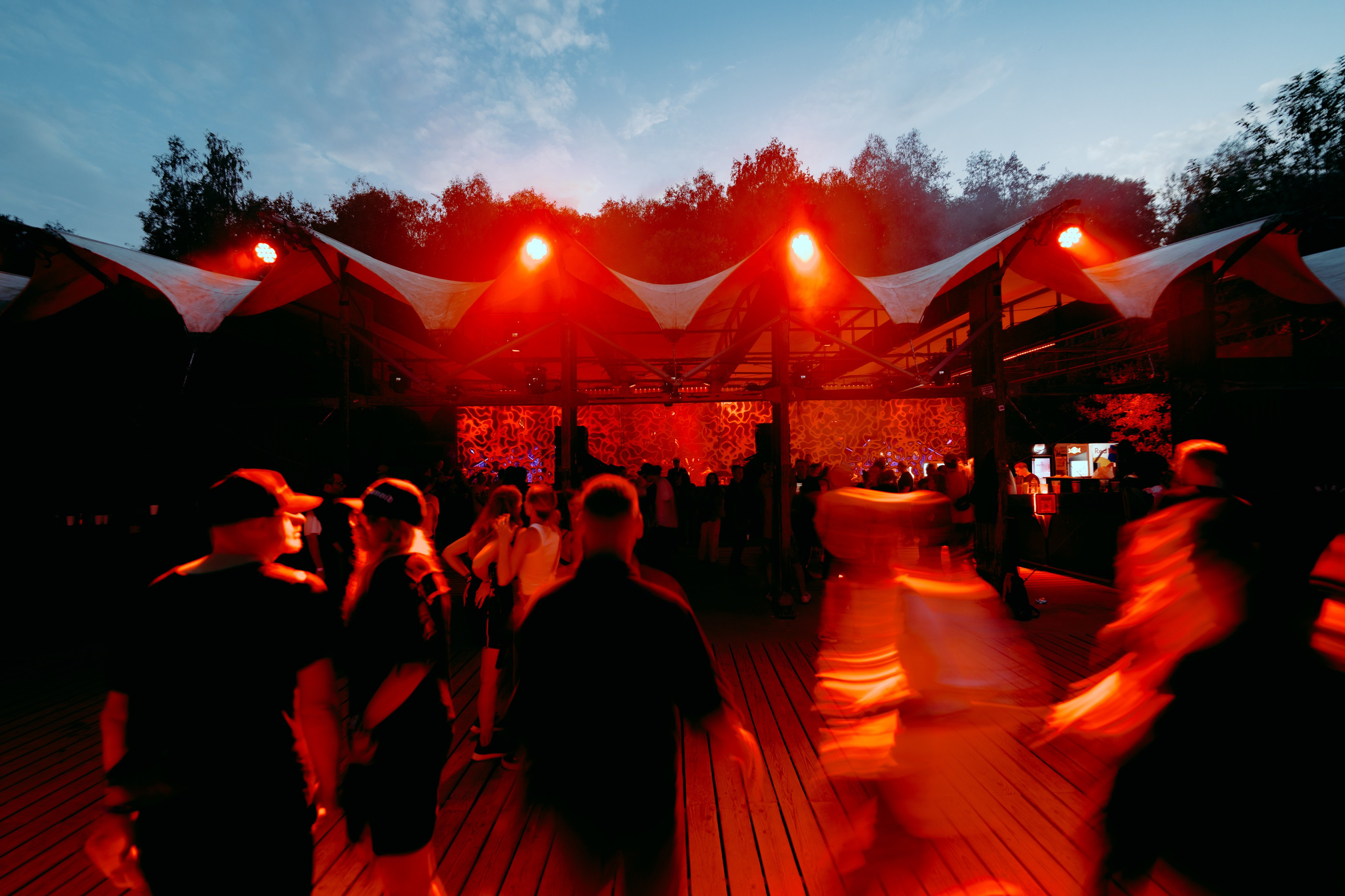 Signal 2024. @tomrus: Рустам Шагиморданов — фотограф