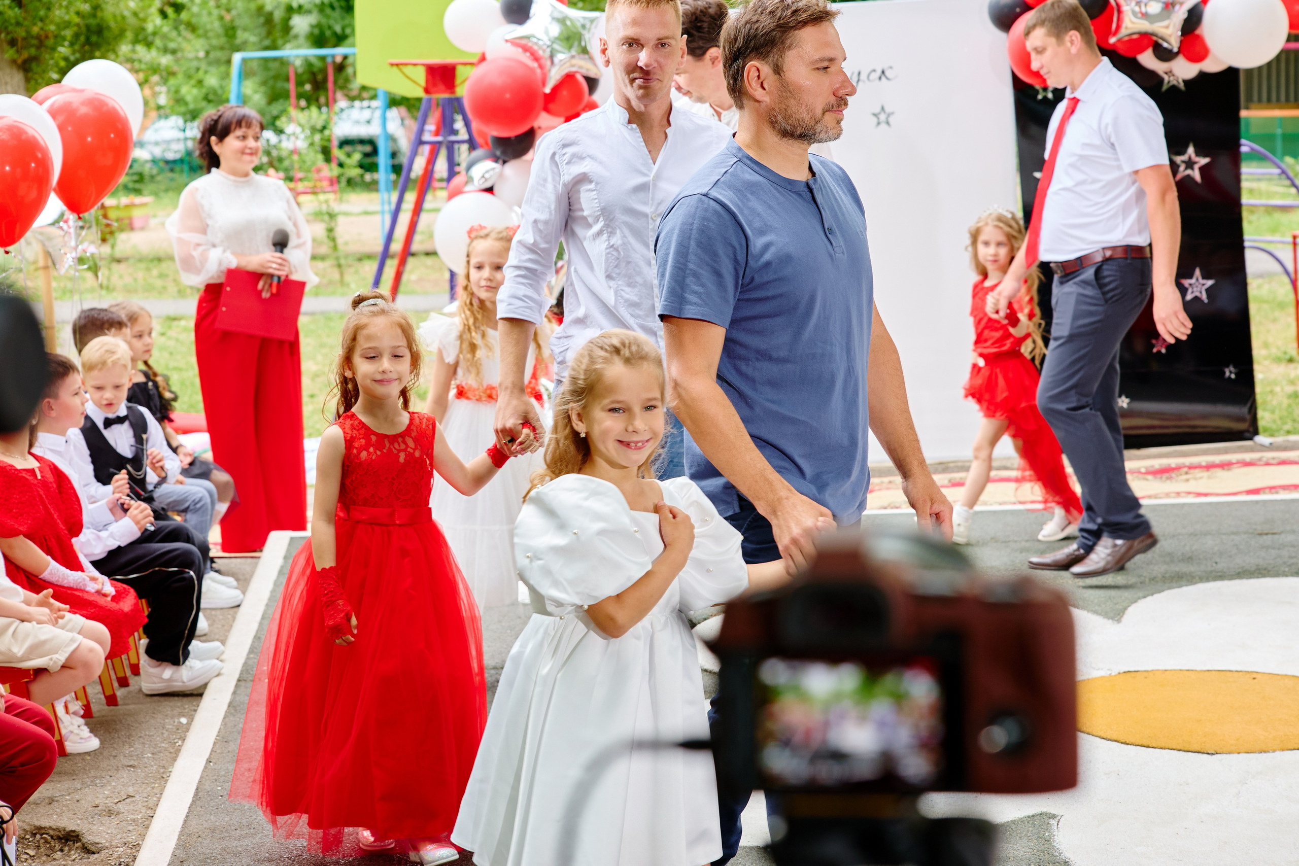 Выпускной 45 сад. Фотограф Выпускные альбомы Таганрог Сергей Коробченко