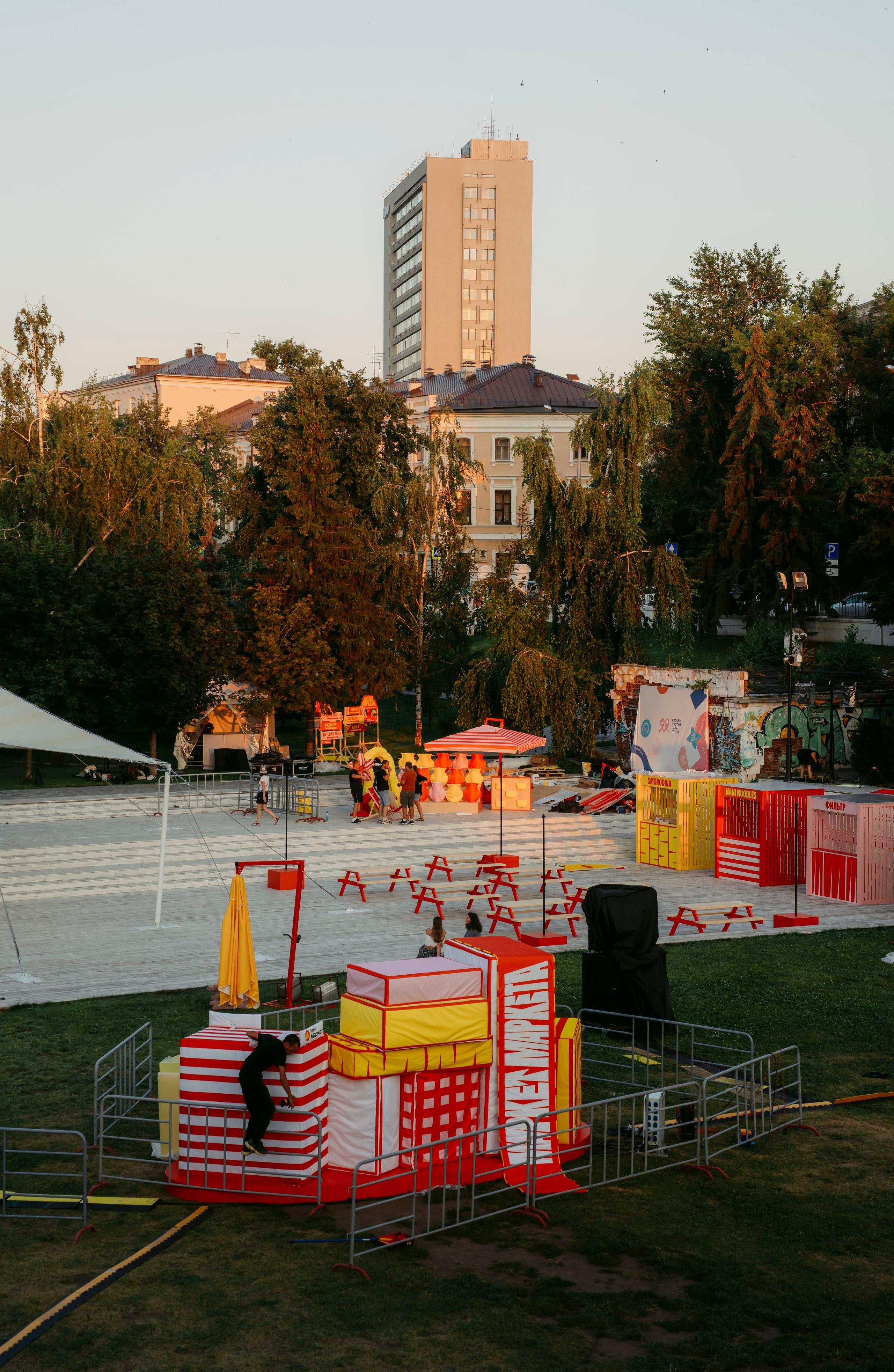 BALAGAN. Бэкстейдж / 2025. Саша Копылов, фотограф в Казани