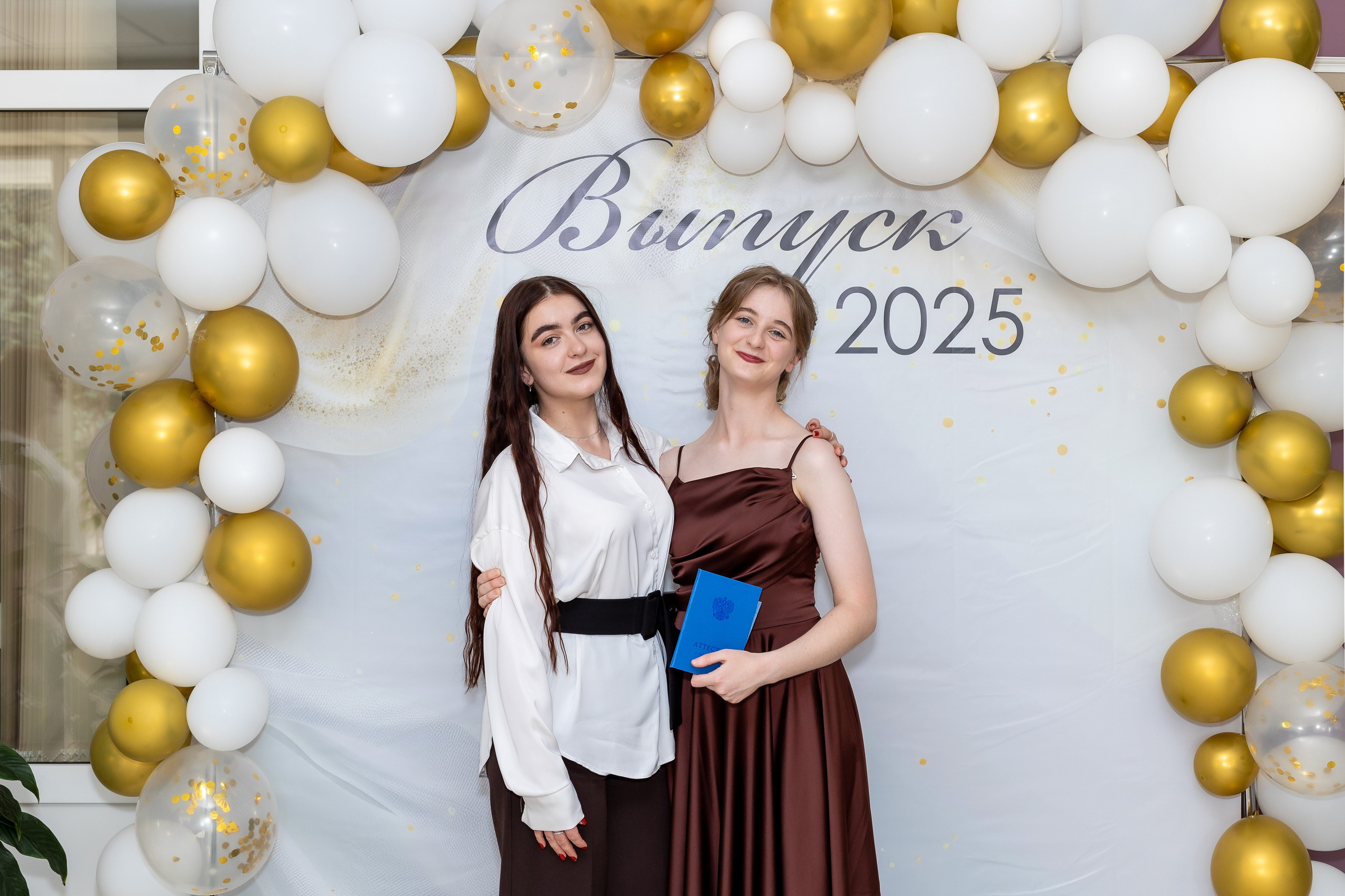 Вручение аттестата 2025. Выпускные альбомы Майкоп, Краснодар Елена Золотарева